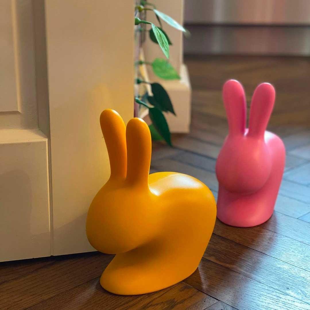 Stoper do drzwi RABBIT fuksja Qeeboo Eye on Design
