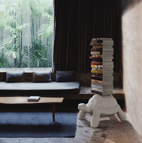 Szafka na książki TURTLE CARRY biała Qeeboo Eye on Design