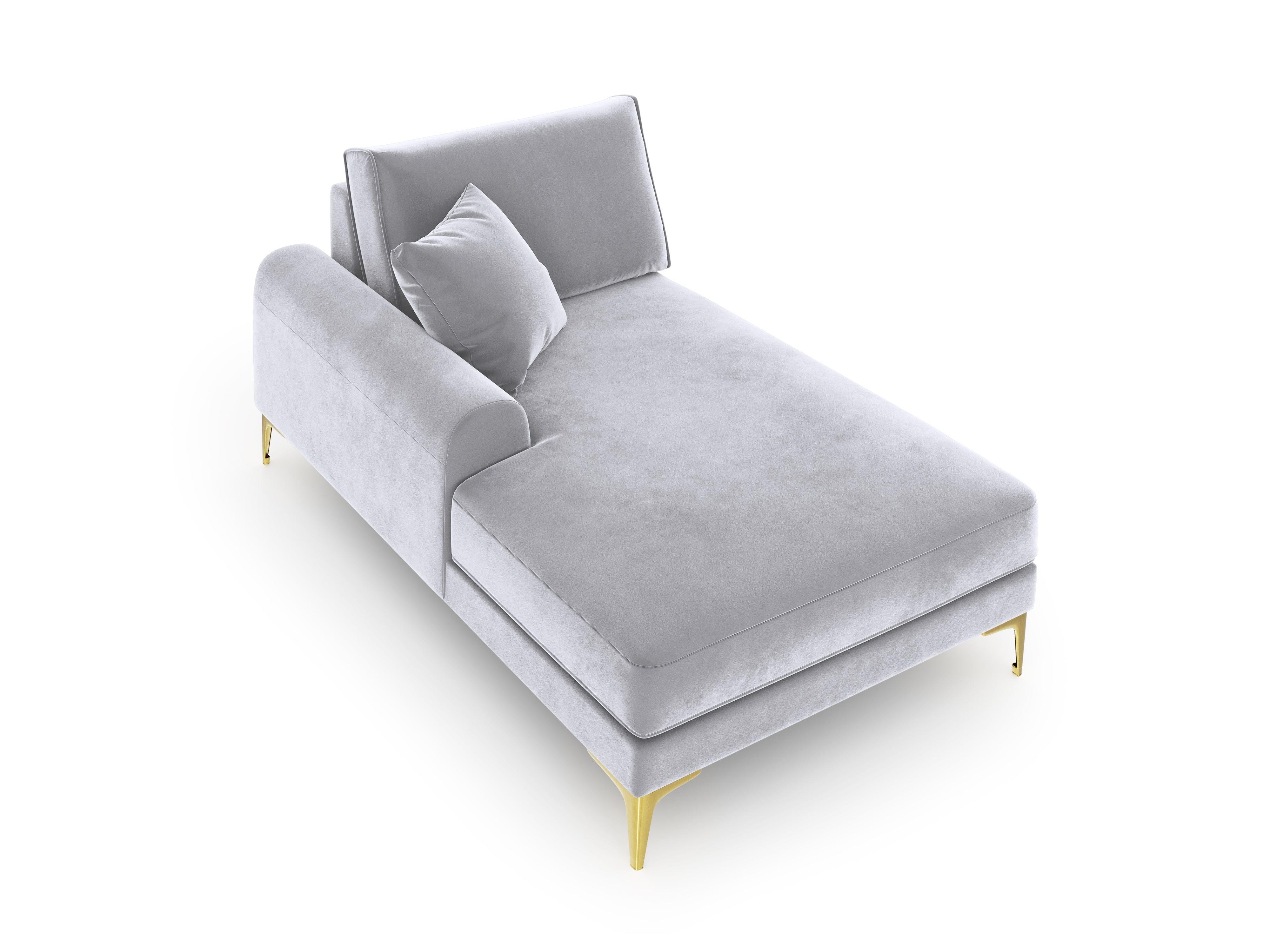 Szezlong aksamitny lewostronny MADARA srebrny ze złotą podstawą Mazzini Sofas Eye on Design