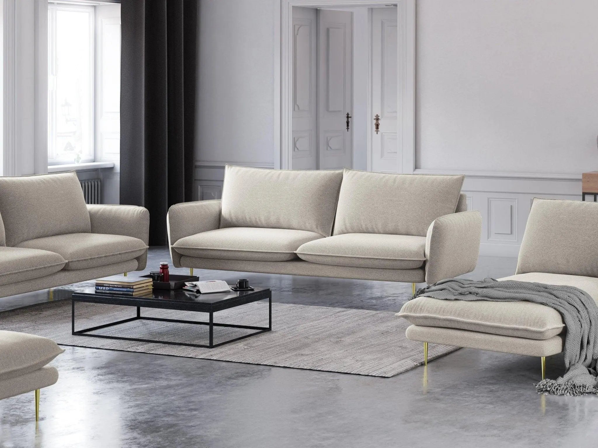 Sofy 4-osobowe w eleganckiej aranżacji salonu