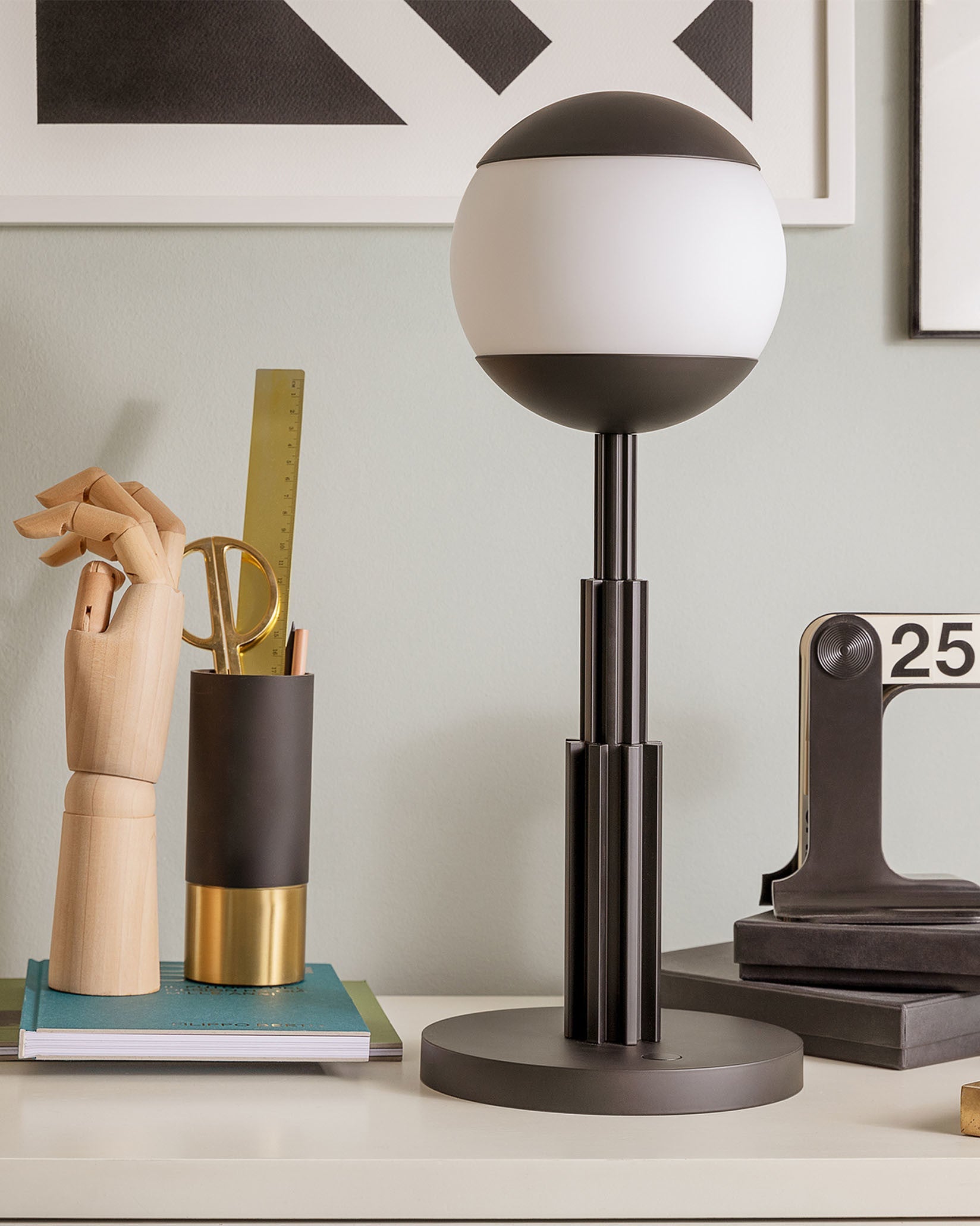 Přenosná lampa AR04 černá