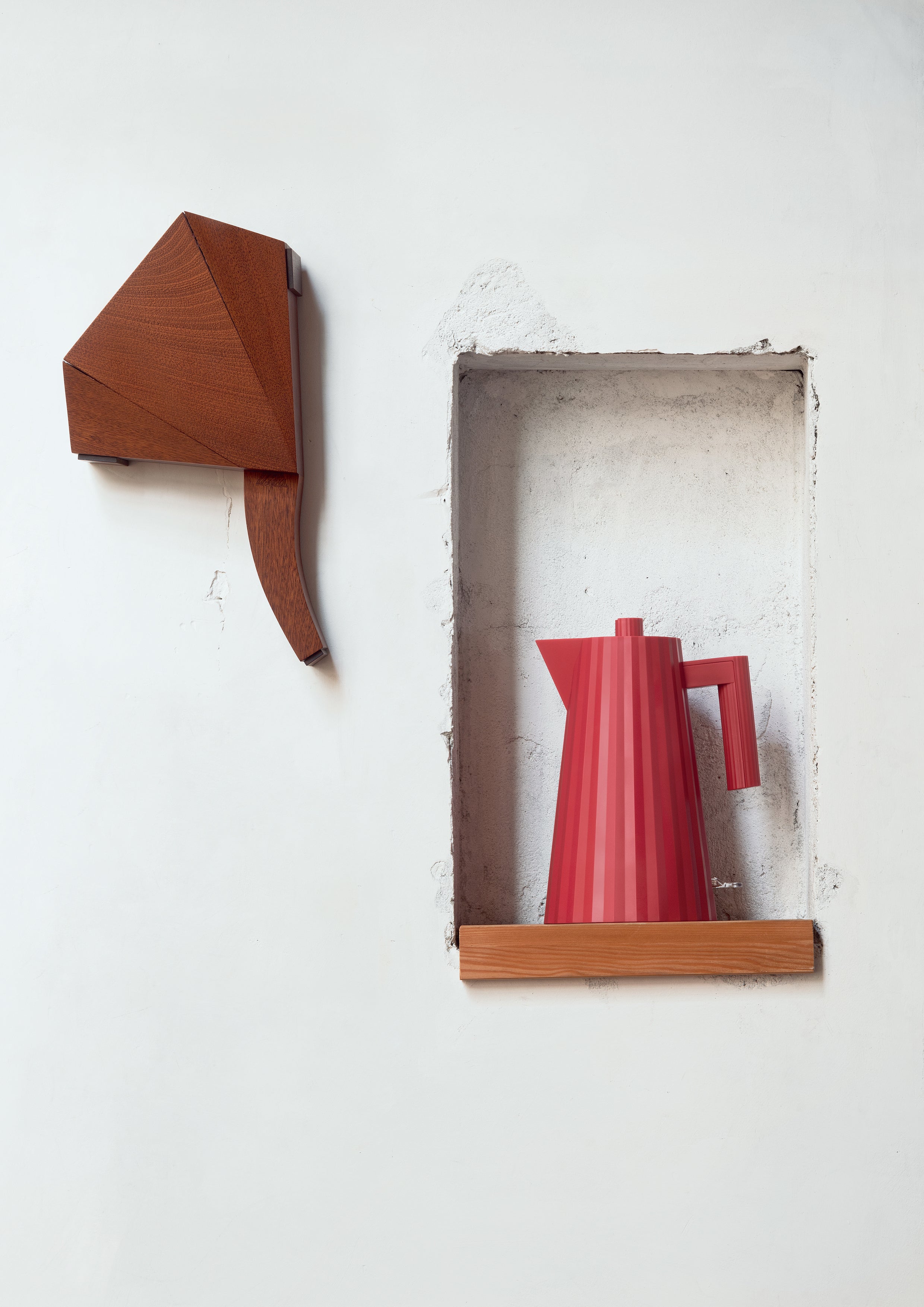 Elektrický konvice PLISSÉ červená