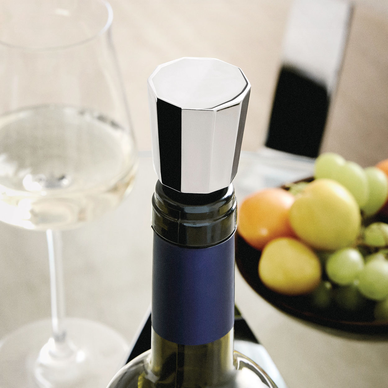EUGENIA chrome wine stopper
