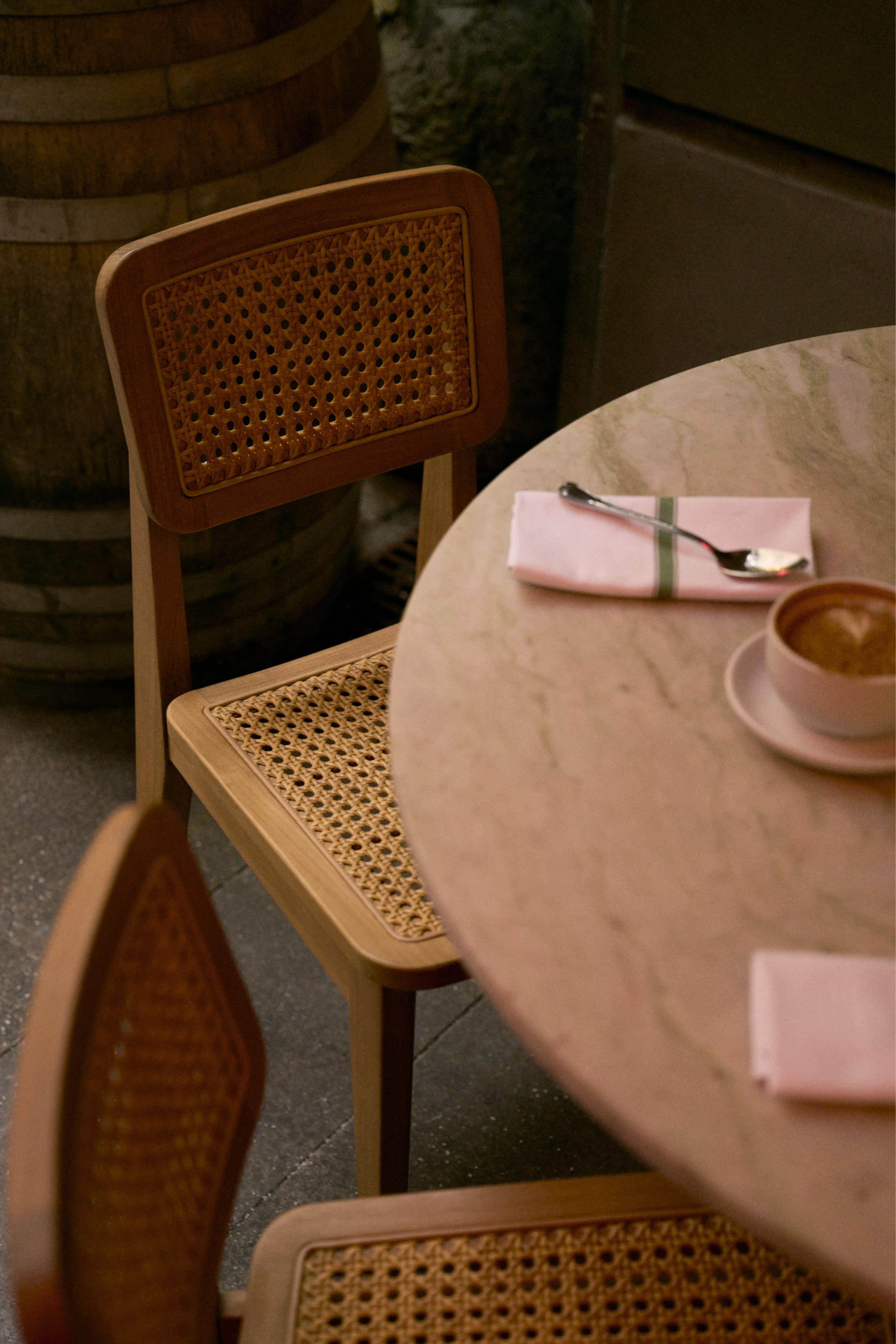 Zahradní křeslo C-CHAIR z teakového dřeva s pleteninou