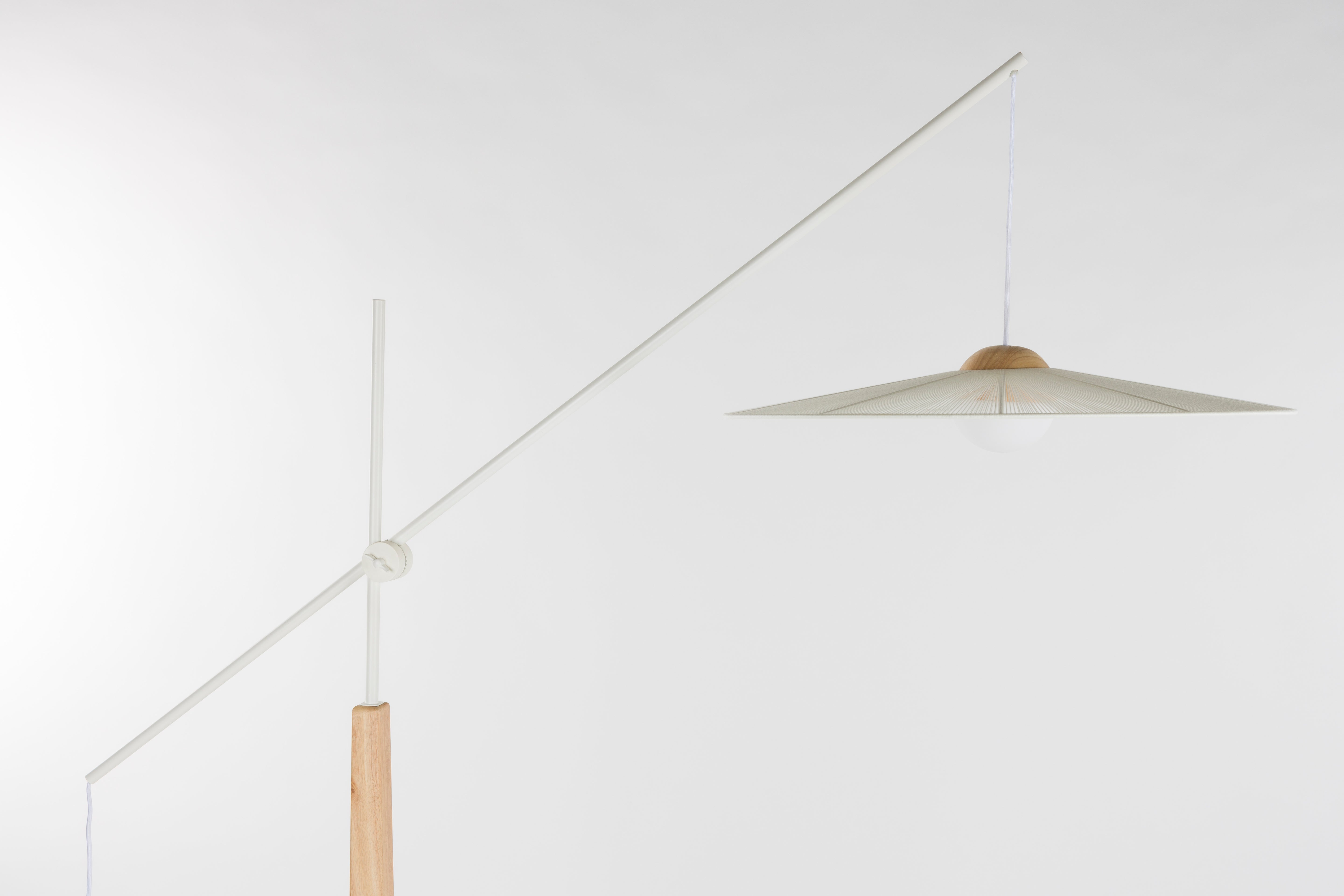 Floor lamp with arm BELLE broken white