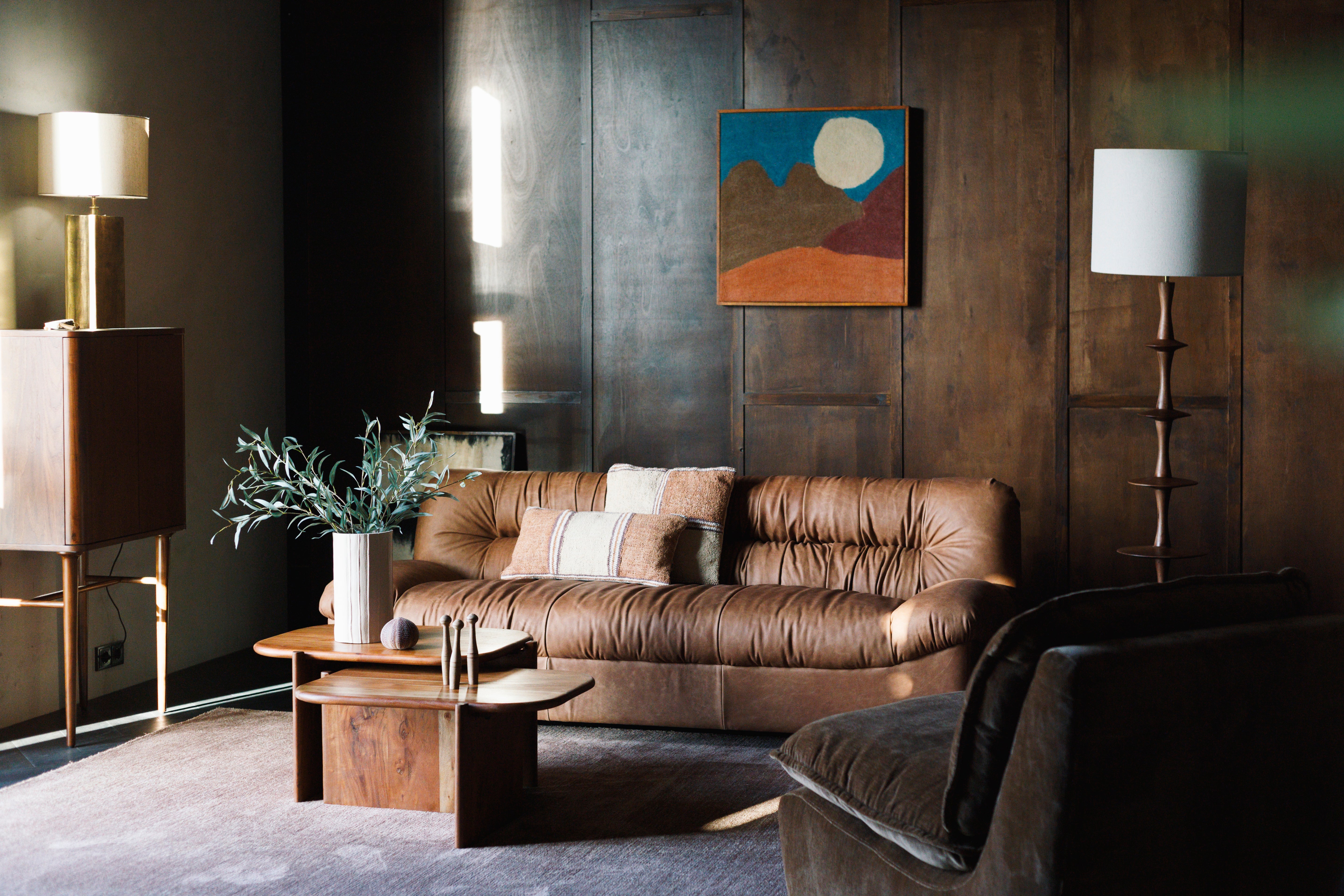 Boční stolek FELLER z akáciového dřeva