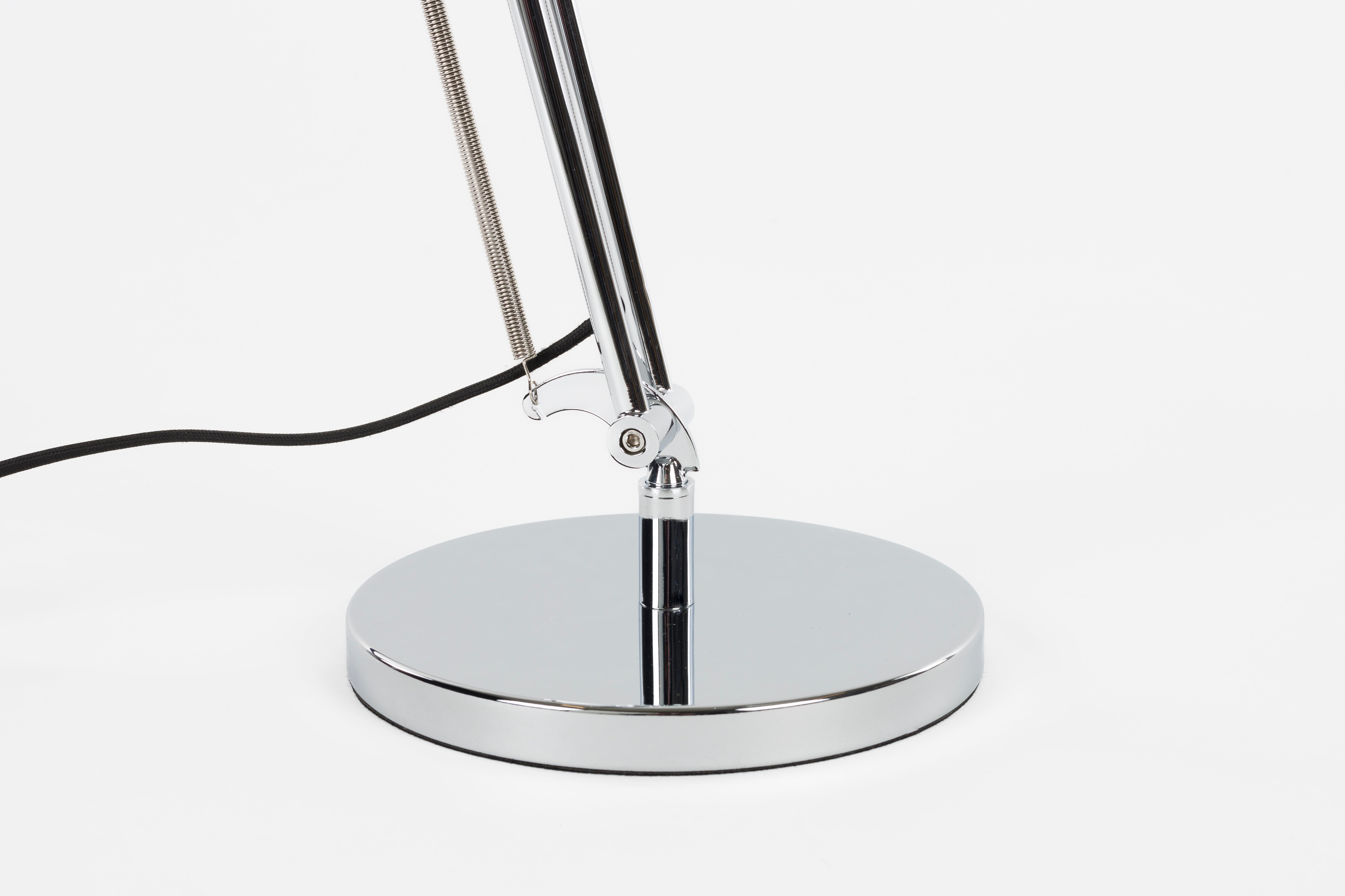 Stolní lampa READER stříbrná