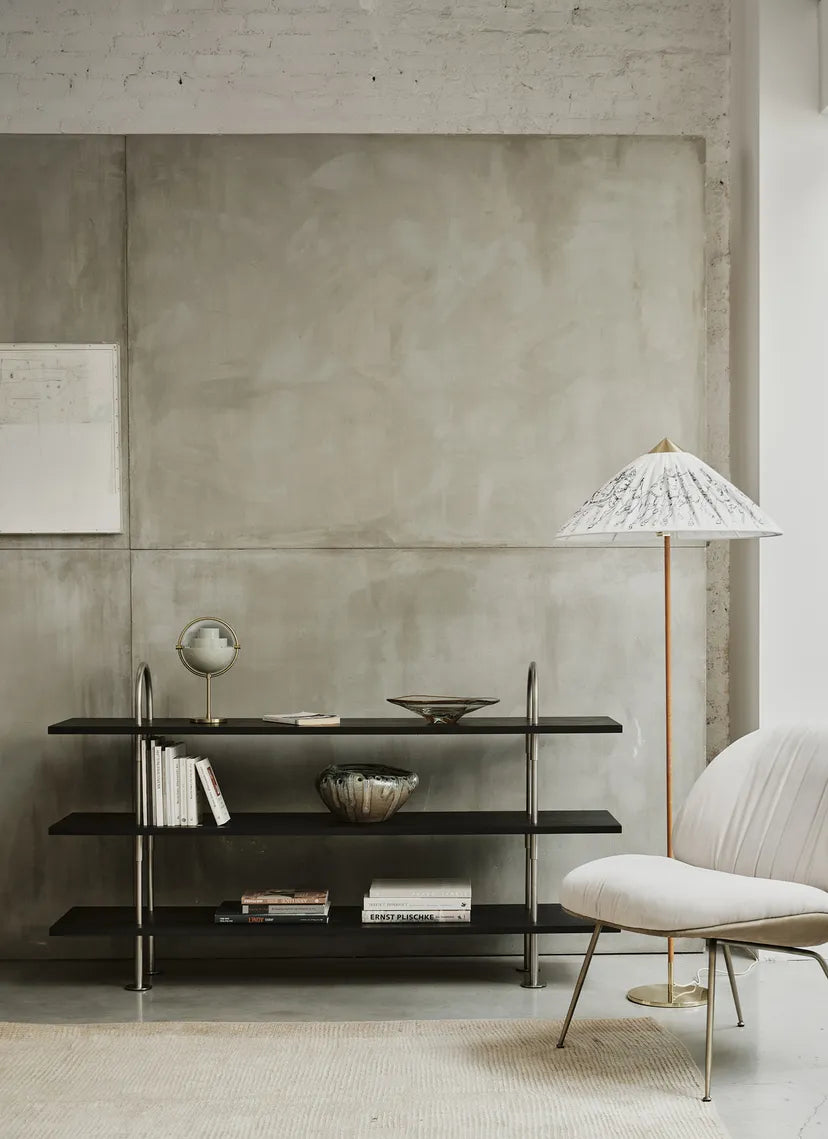 Regál KEEN tmavé jasanové dřevo se saténovým ocelovým rámem