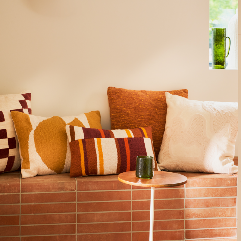 HAMMERED green glass tumbler