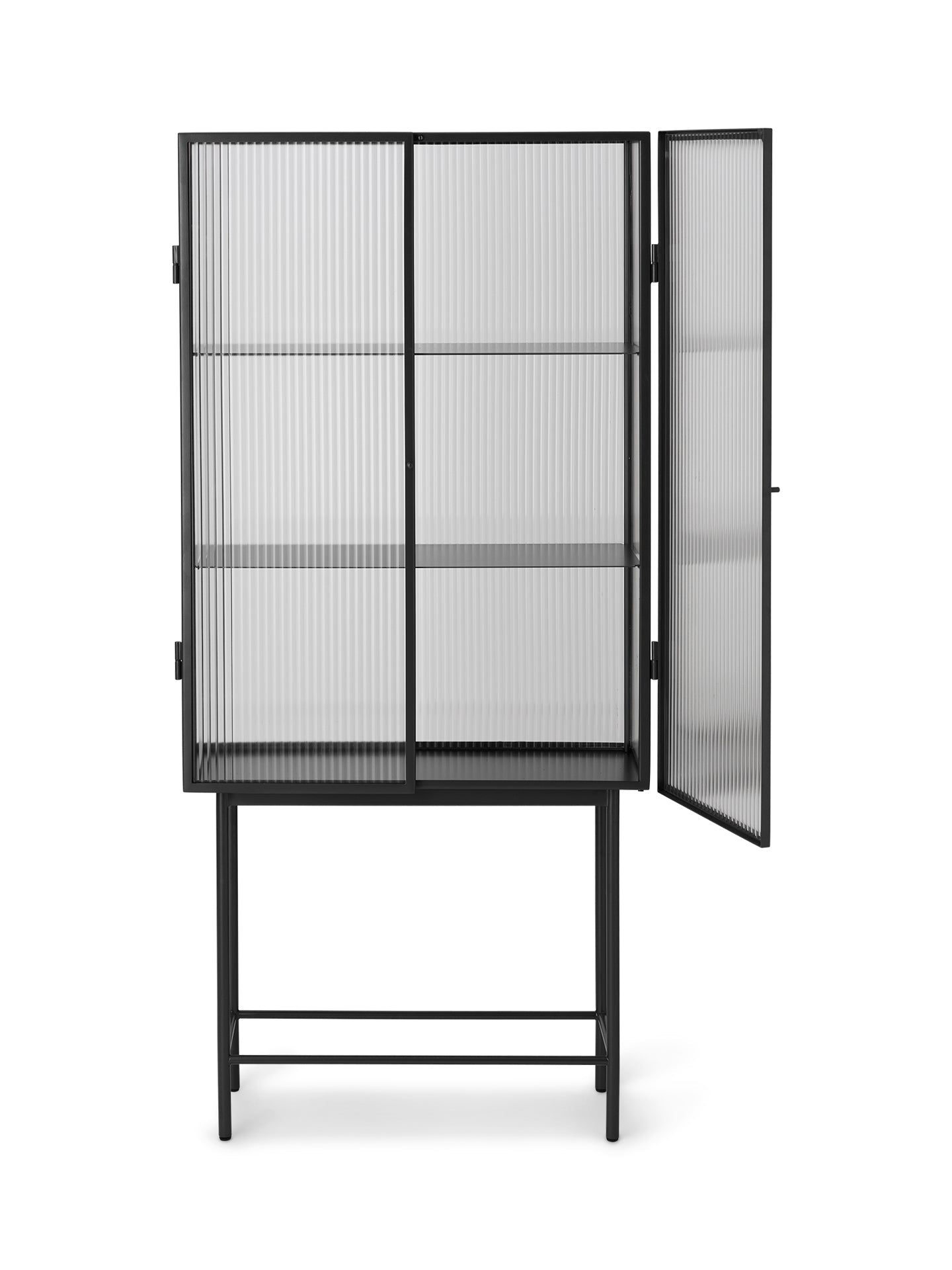 Witryna HAZE ryflowane szkło z czarną podstawą