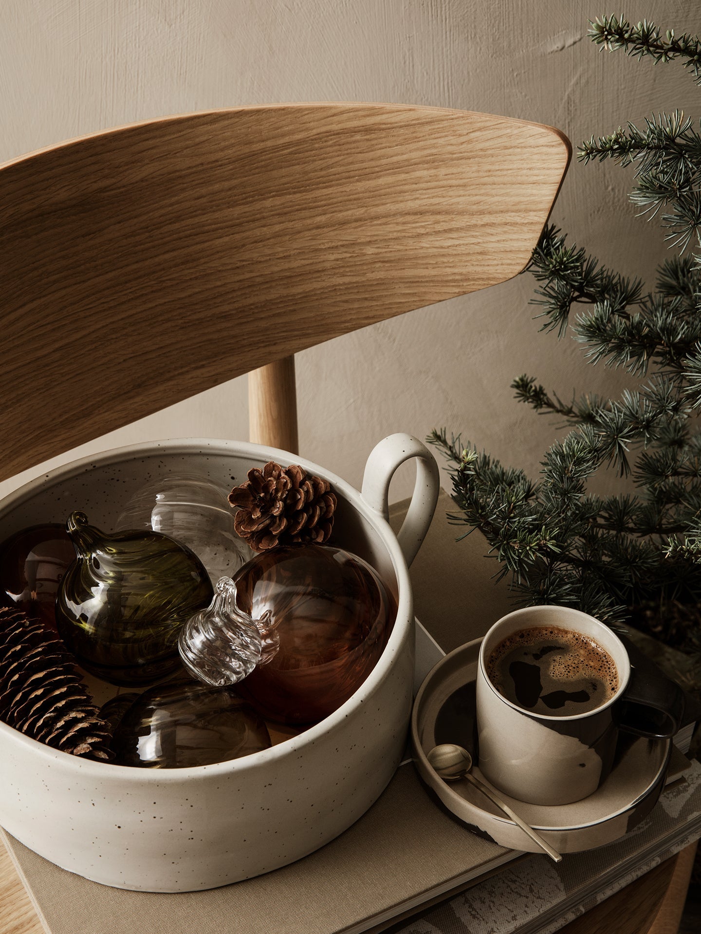 Mísa FLOW CENTREPIECE zlomená bílá