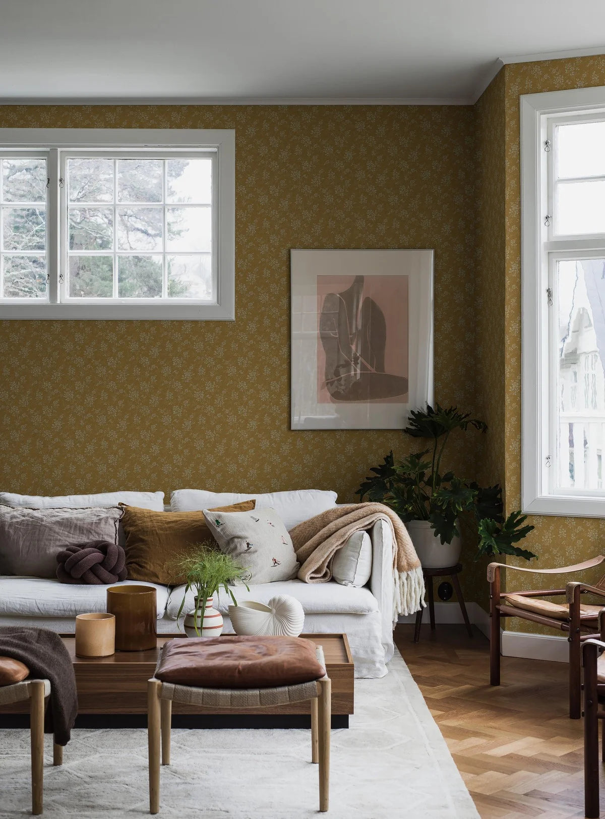 Tapeta s rostlinným vzorem květin HIP ROSE žlutá