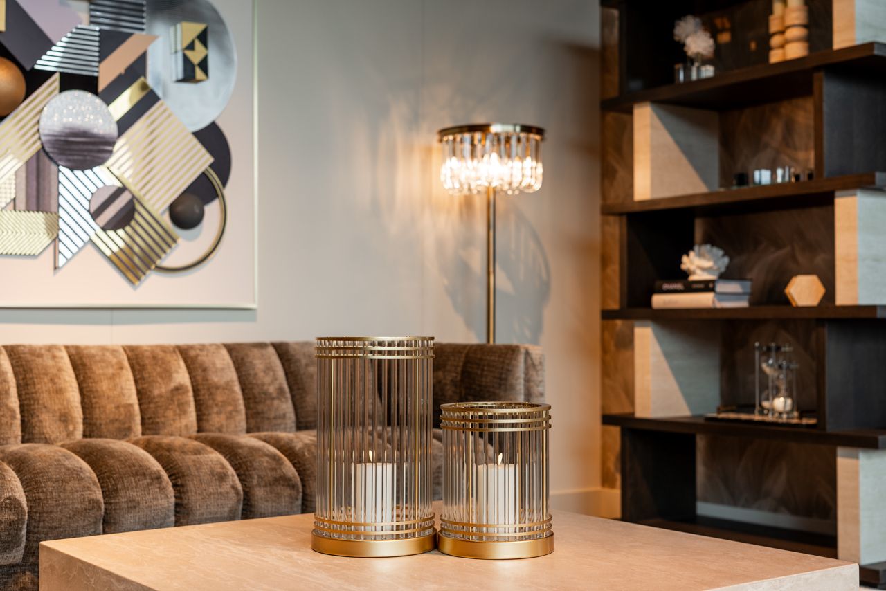 Stojací lampa DAGMAR sklo se zlatým podstavcem