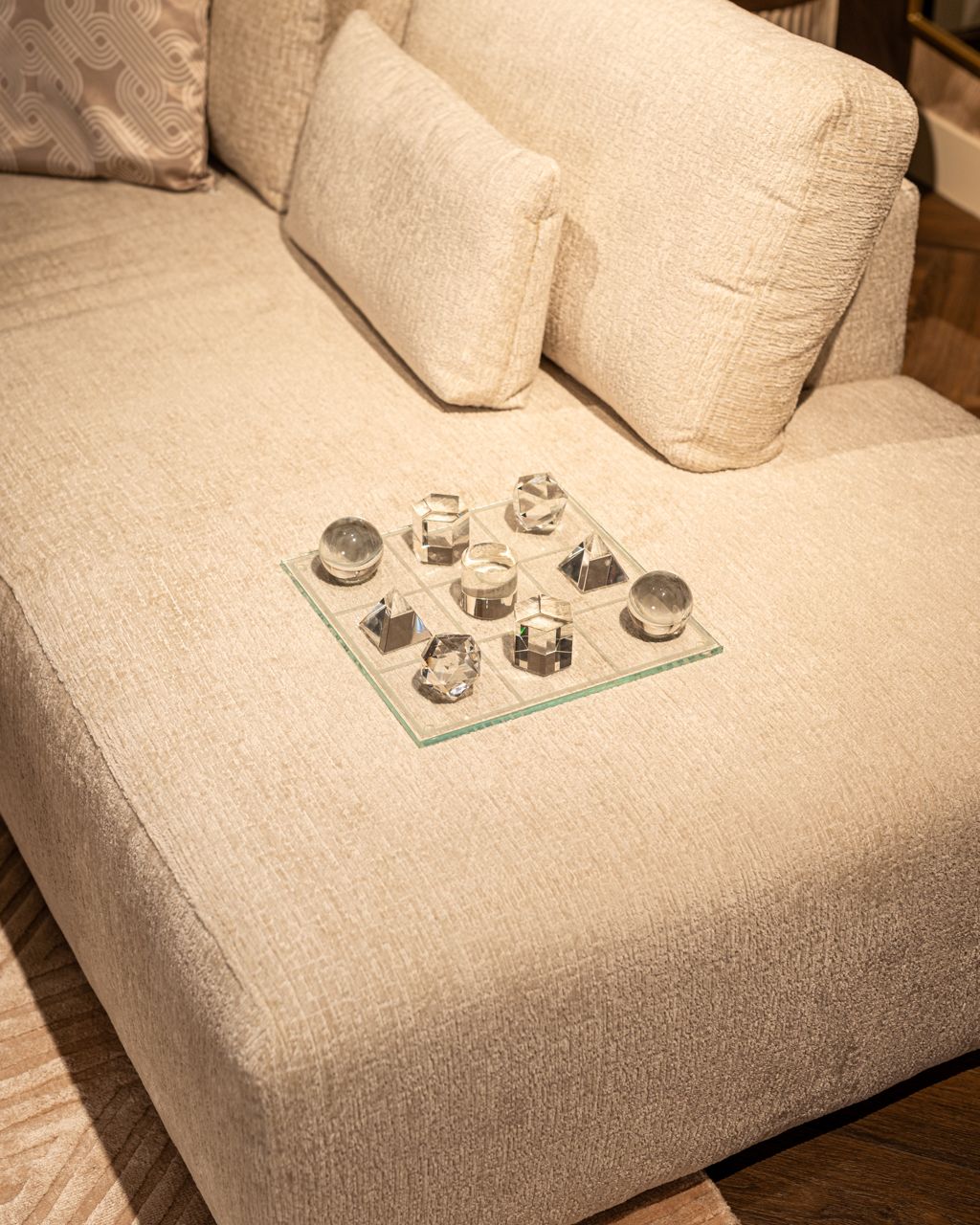 AMI glass decorative figurines