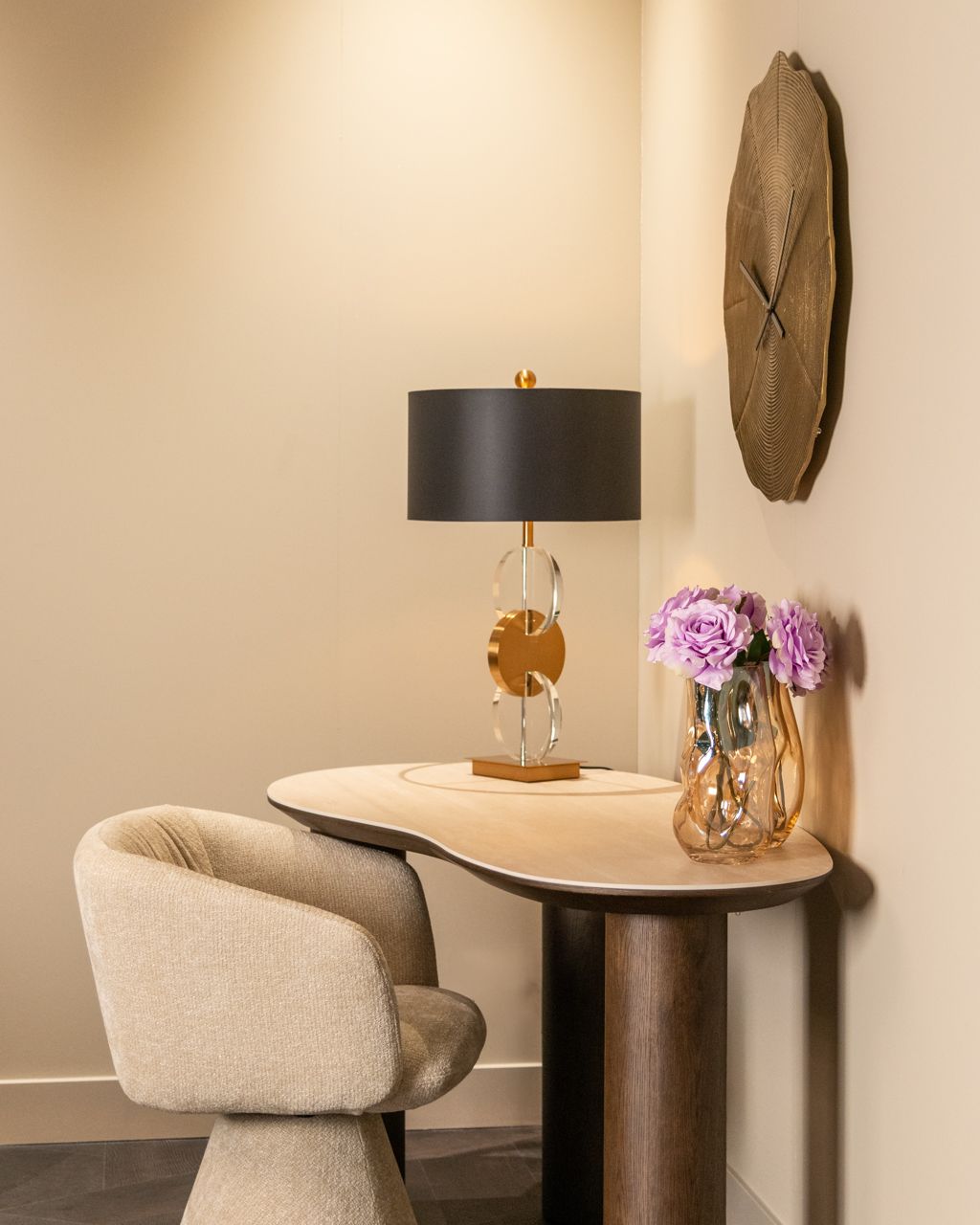 RITZ desk with beige top and dark brown base