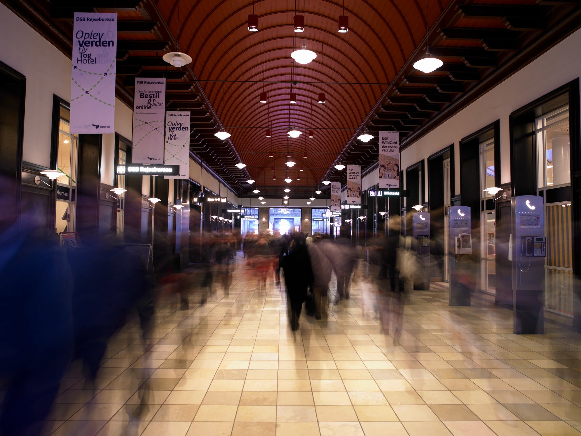 PH 3/2 Wall Lamp White with Chrome Base