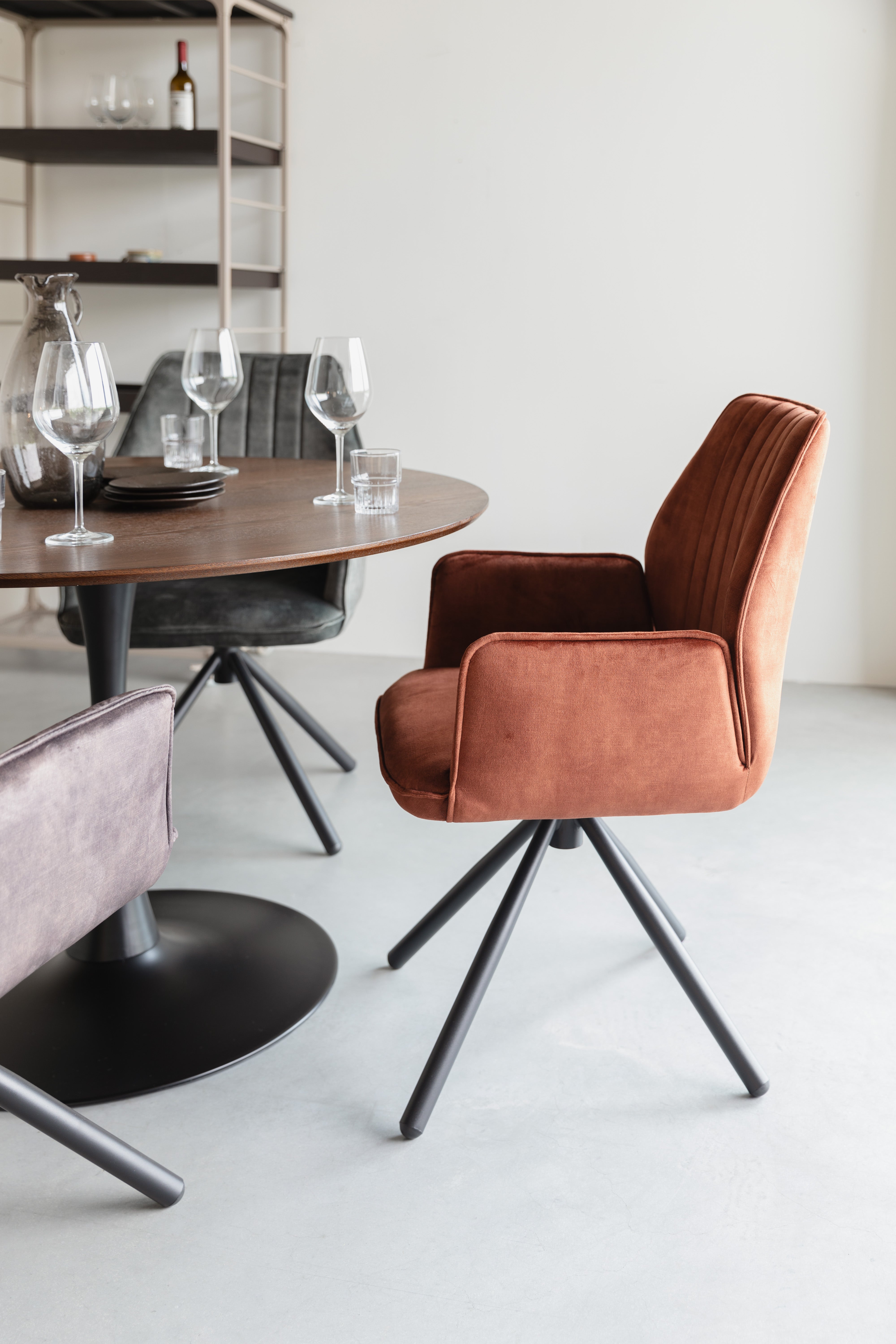 JAMIE armchair in red