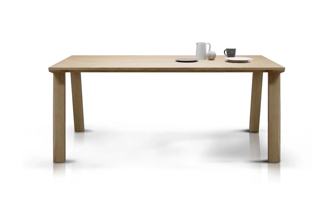 Stół ARAMIS fornir dębowy Rosanero    Eye on Design
