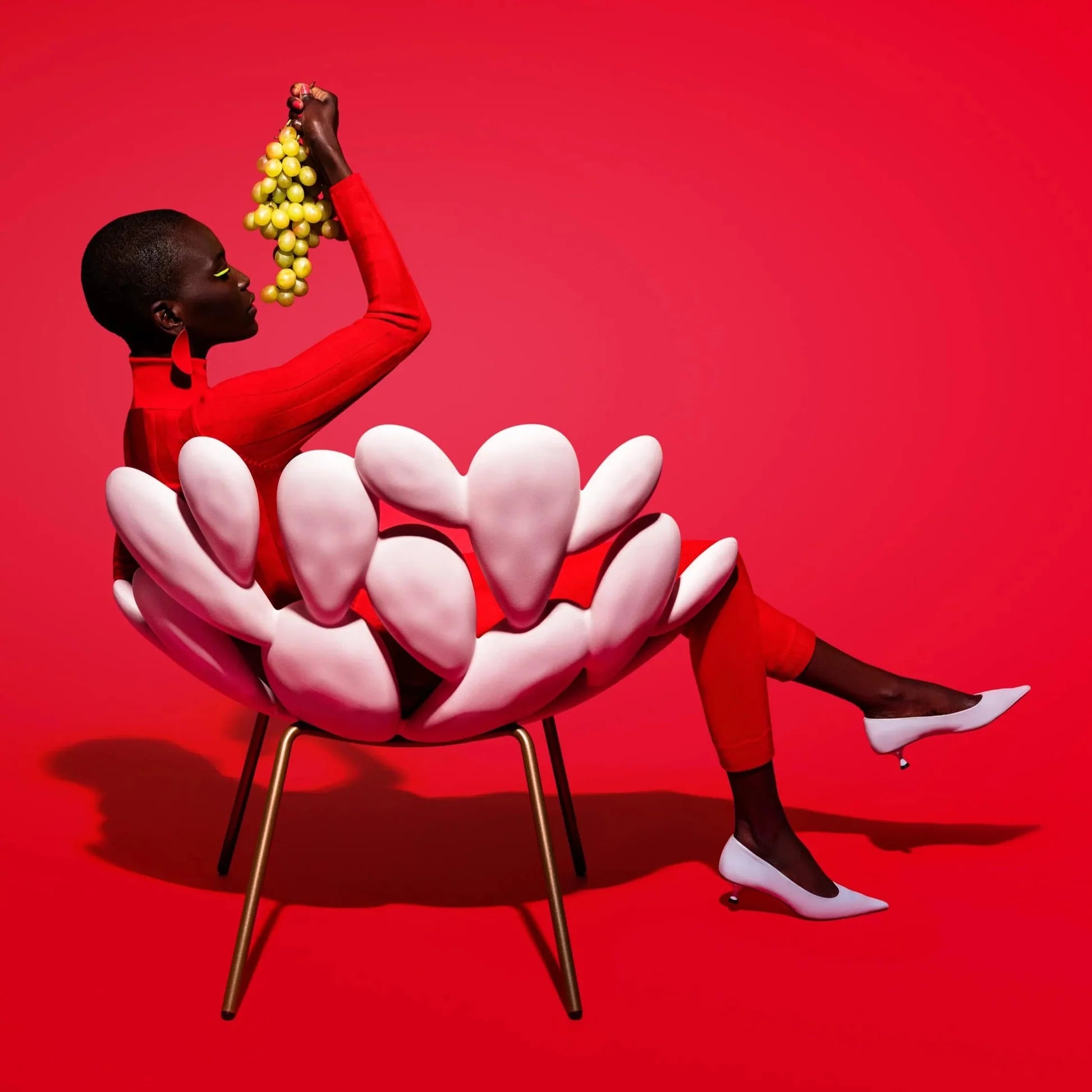 Zahradní křeslo FILICUDI bílé s podnožím na kluzácích