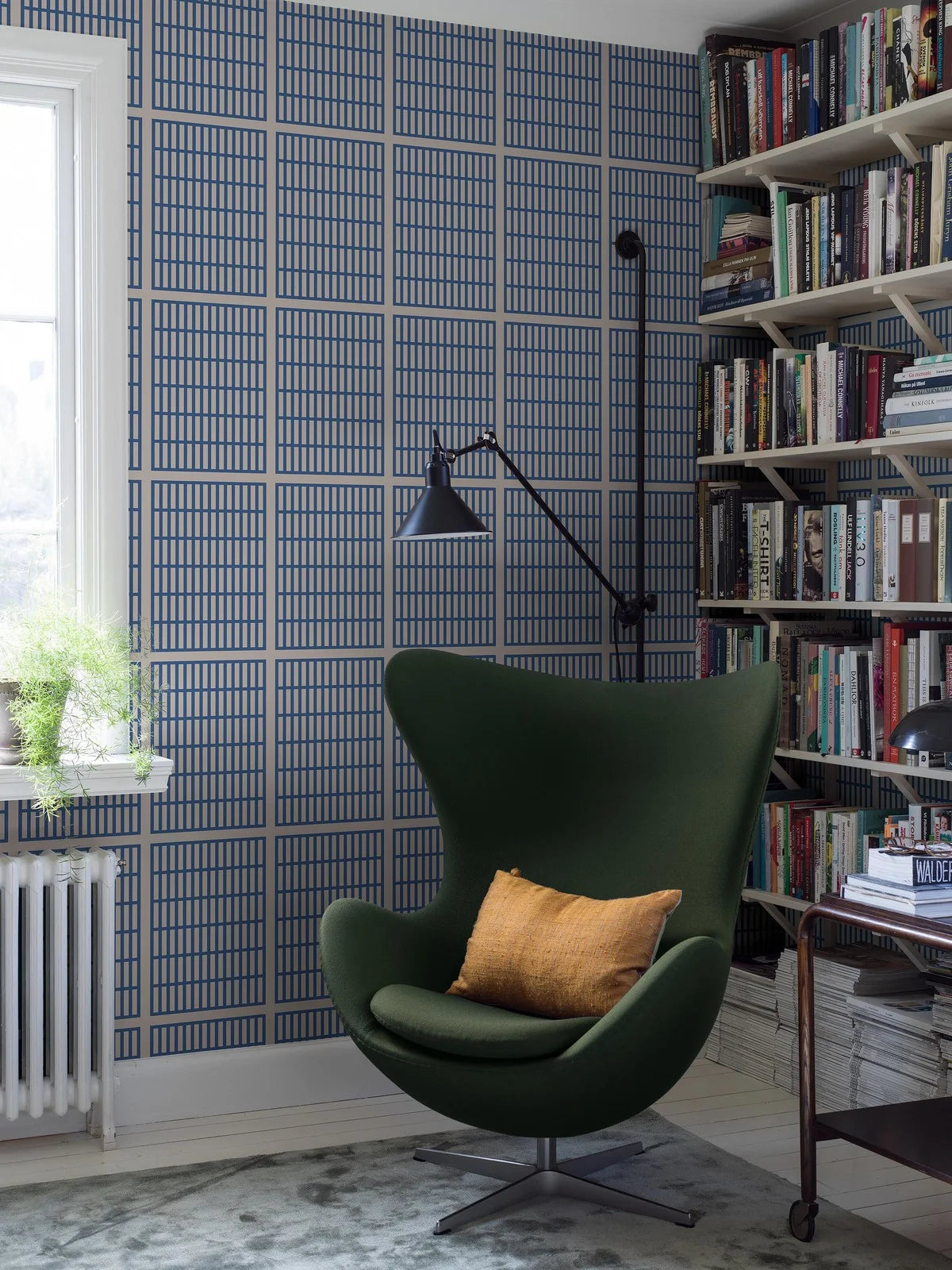 Tapeta s geometrickým vzorem ALVAR AALTO 14/6 bílá s modrou