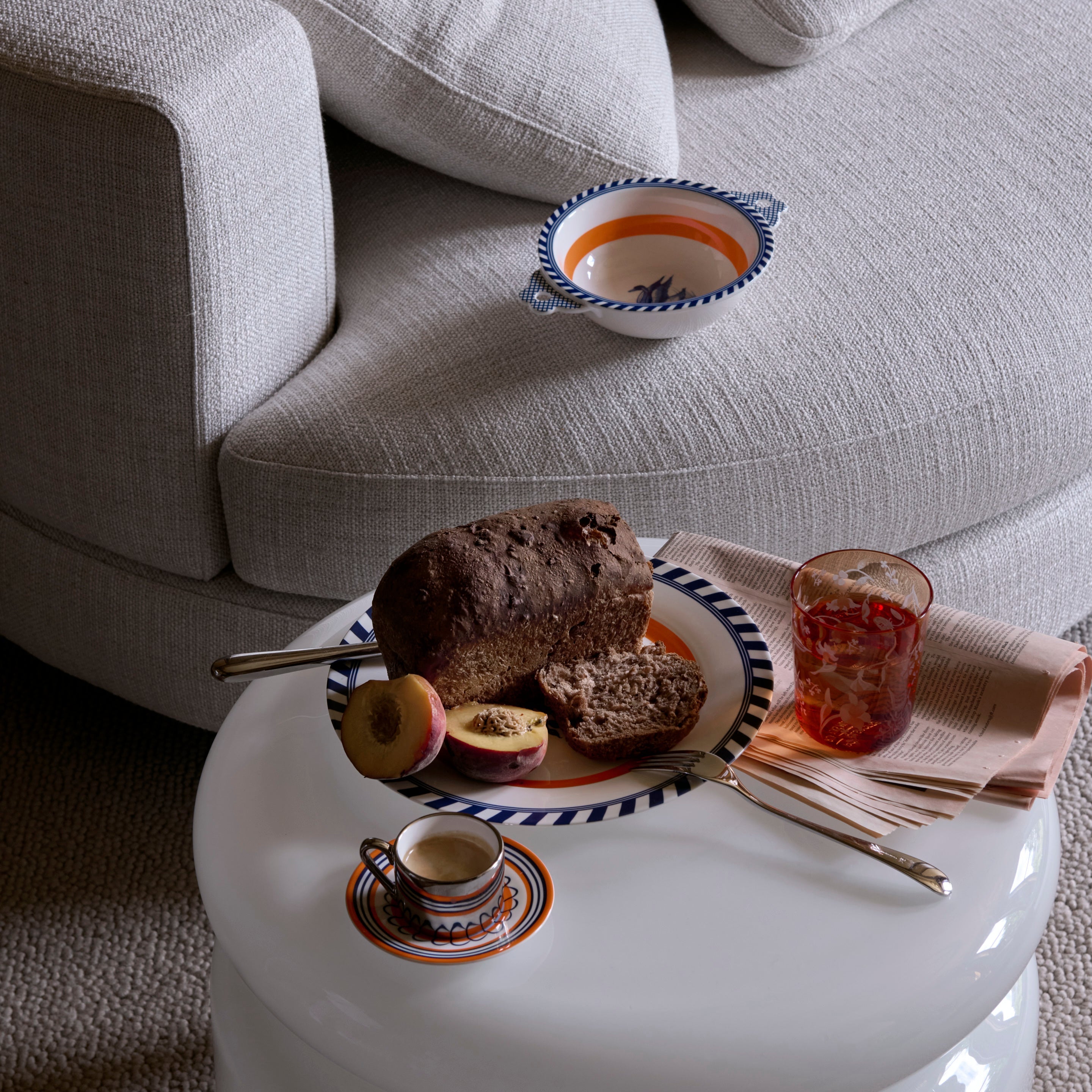 Zestaw talerzy BIRD PATTERNED biały z niebieskim