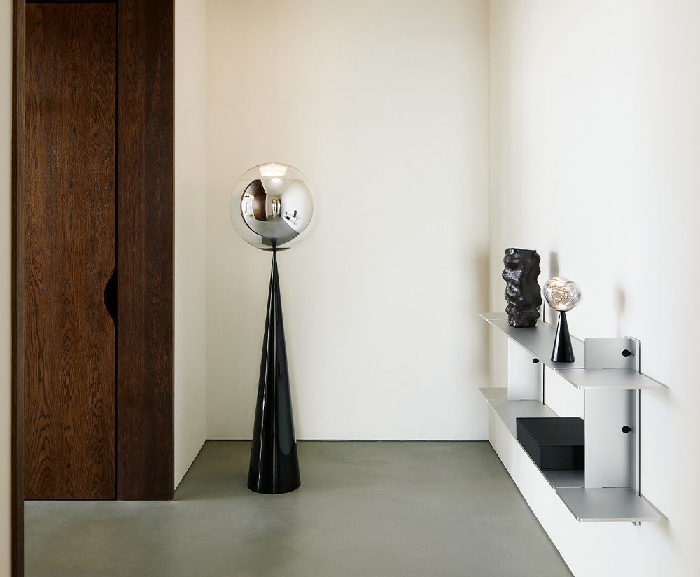 Stojací lampa GLOBE FAT stříbrná