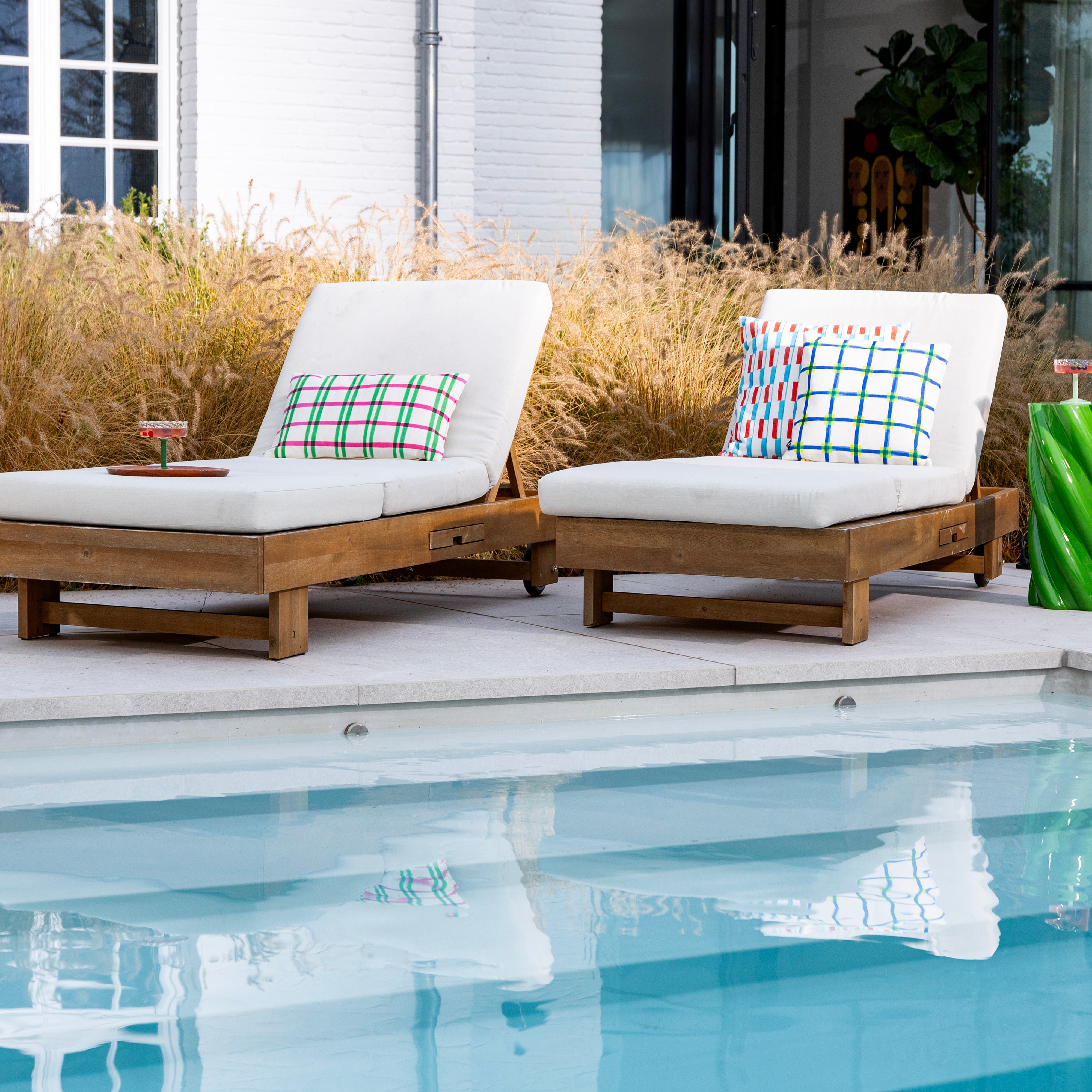 Povlak na polštář CLASH bílý s modrou a žlutou