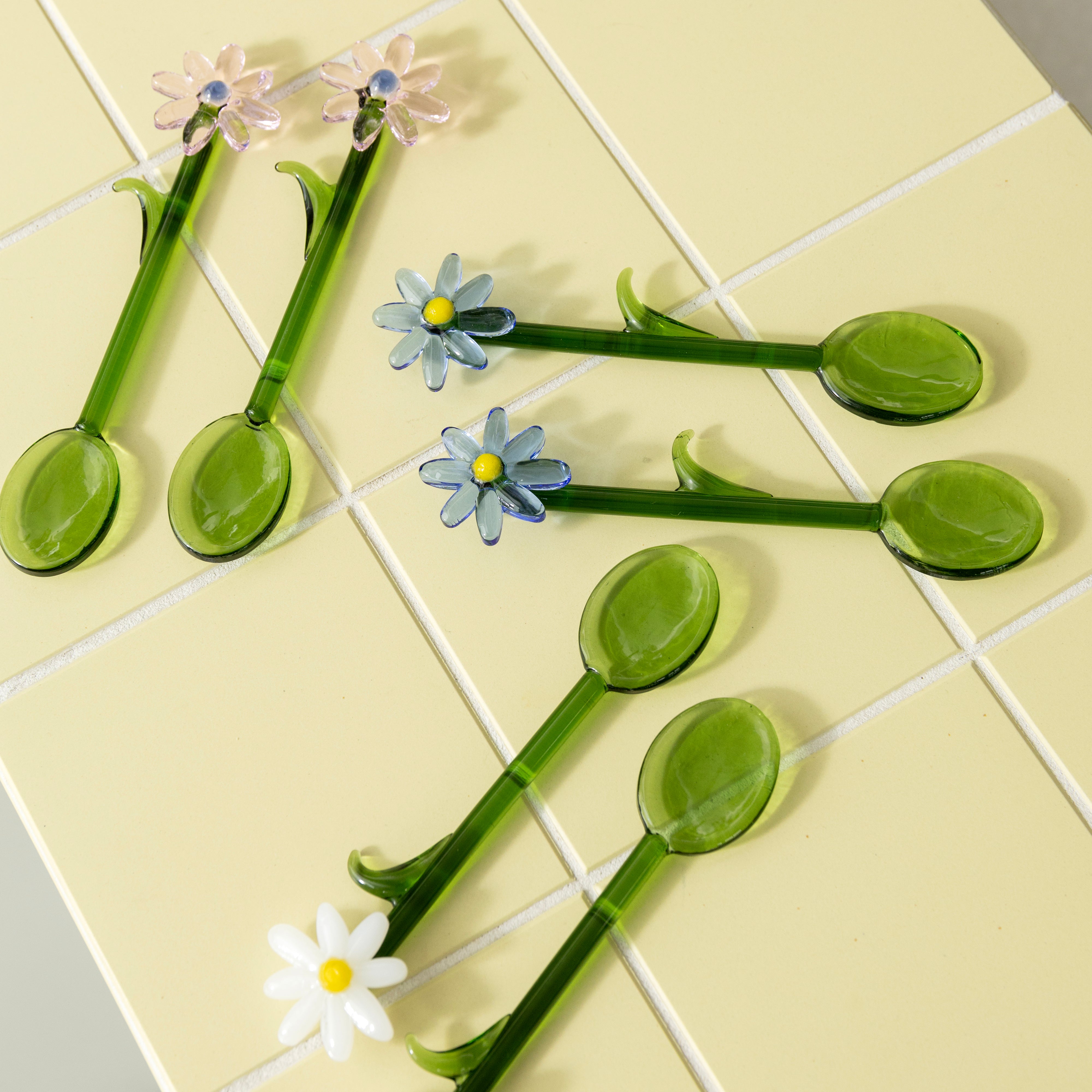 FLORA green and white teaspoons
