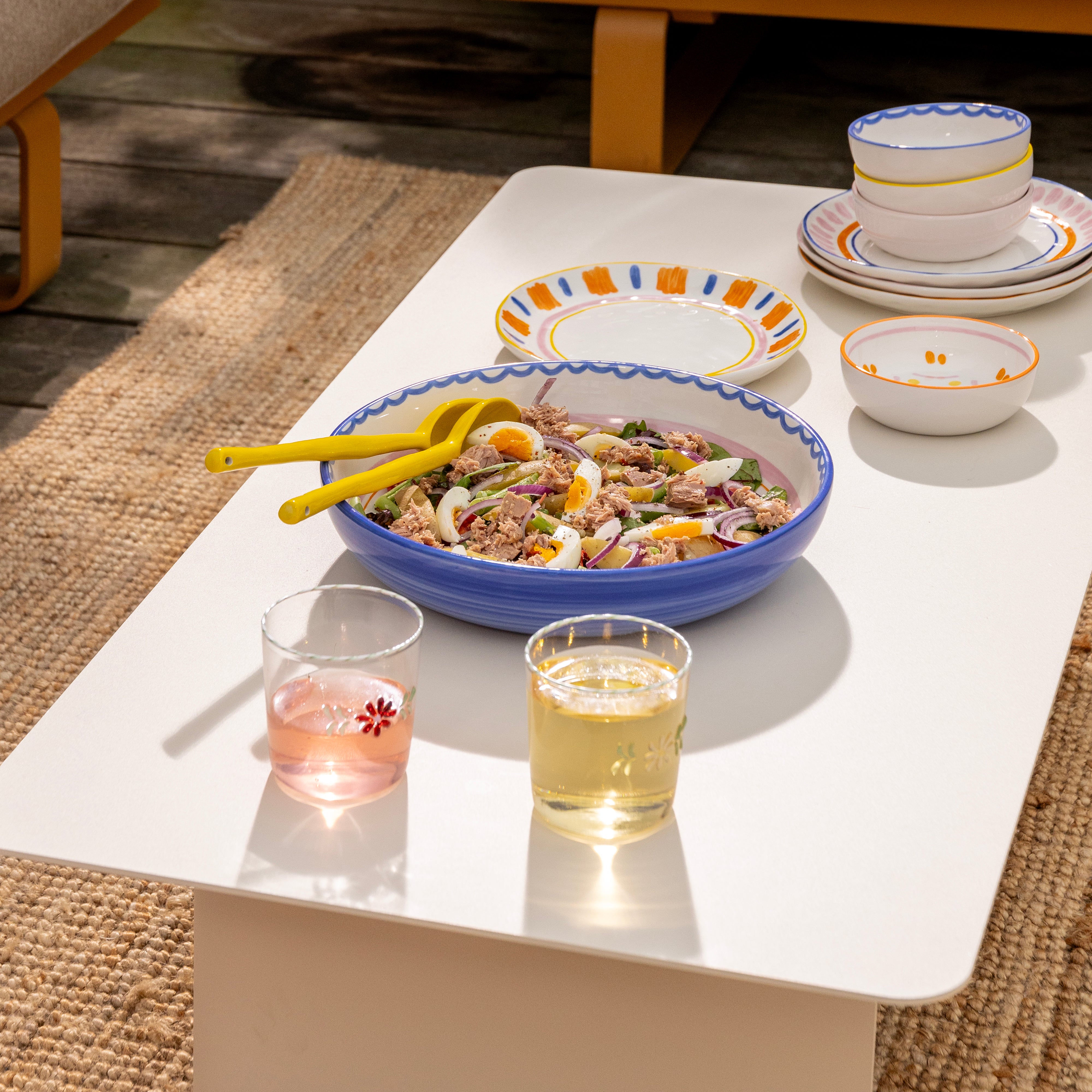 BOAVISTA Salad Bowl Blue with Pink and Orange