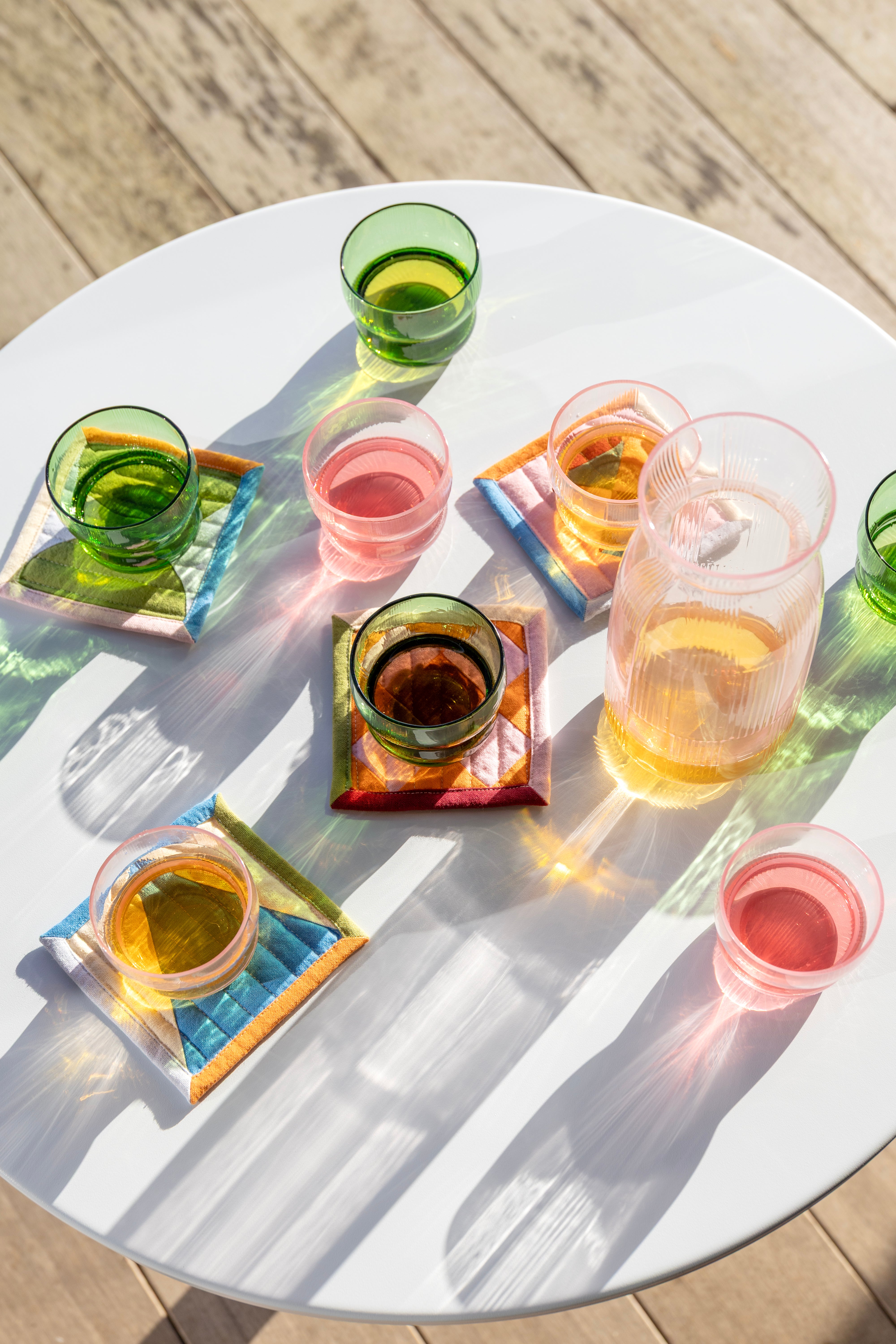 Karafka CIRCUS růžové sklo