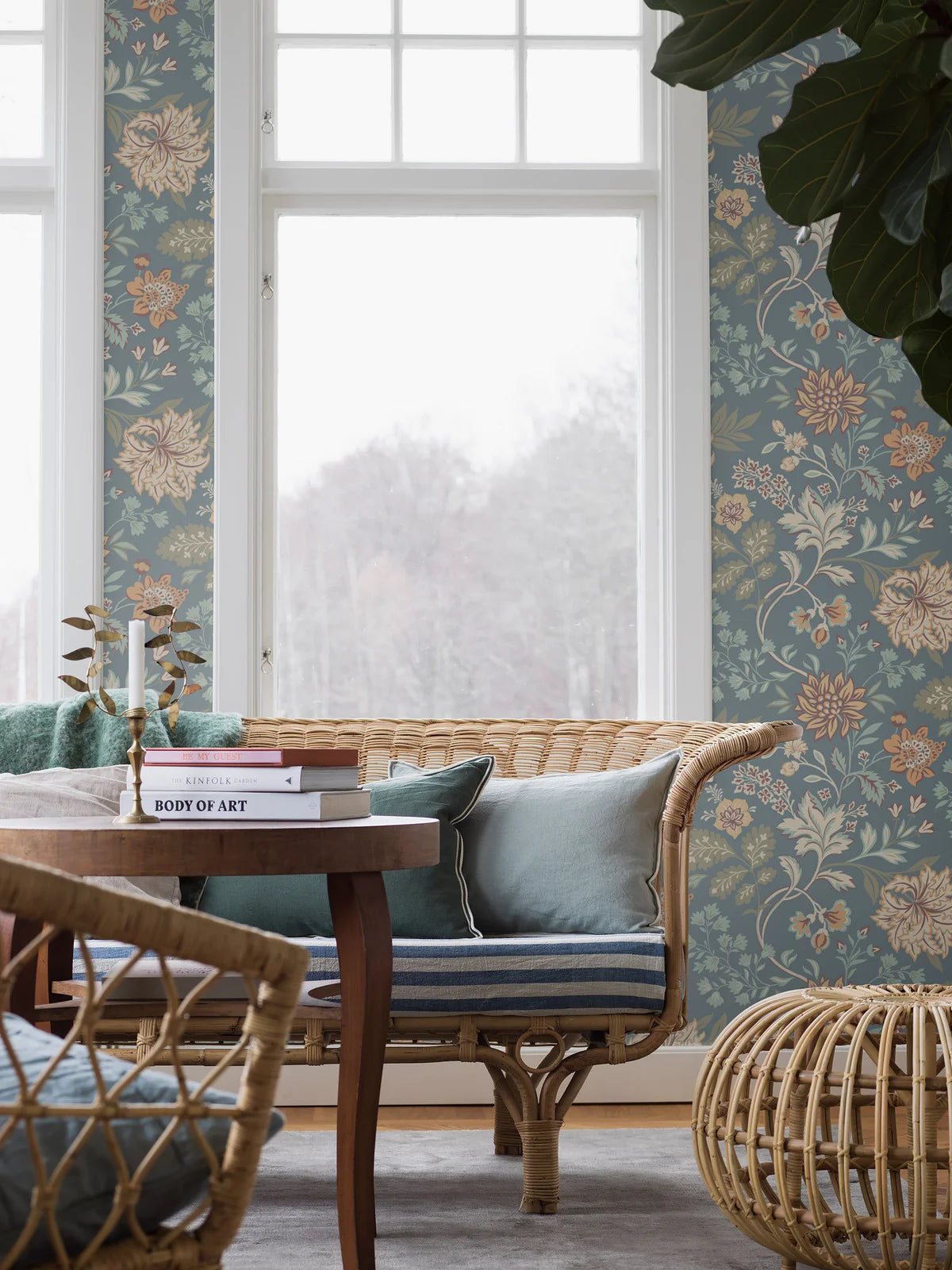 Papírová flizelinová tapeta s rostlinným vzorem ALICIA modrá se zelenou