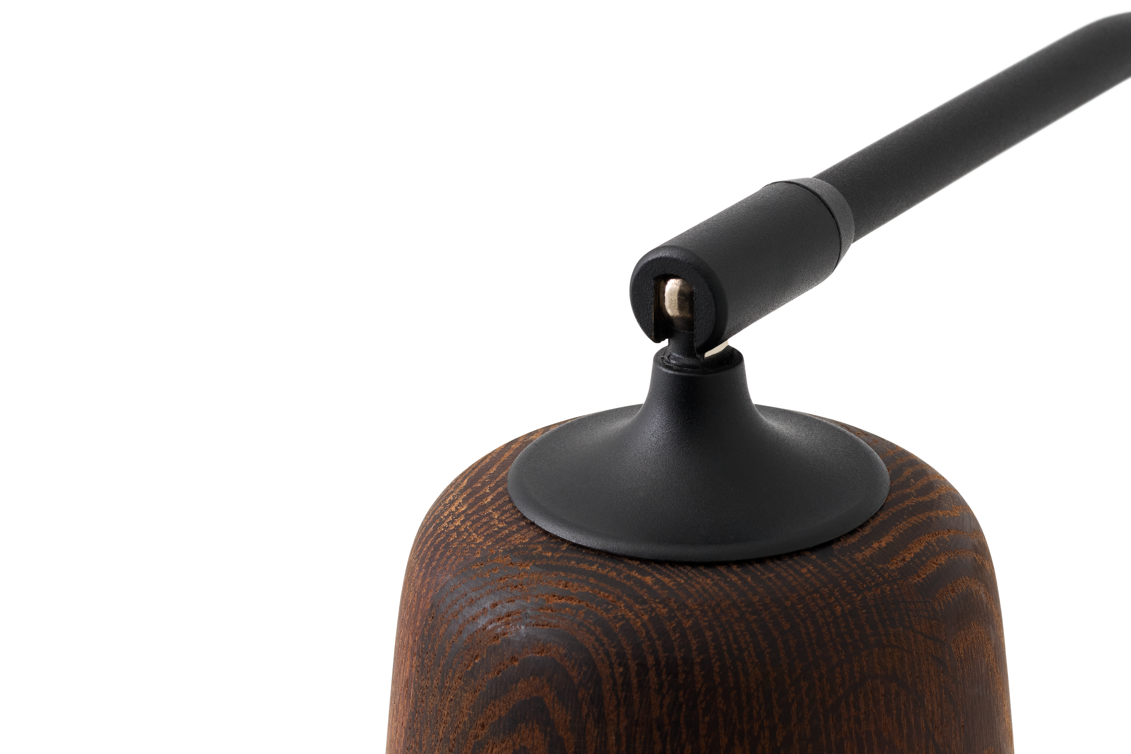 Stojací lampa MATERIAL kouřový dub