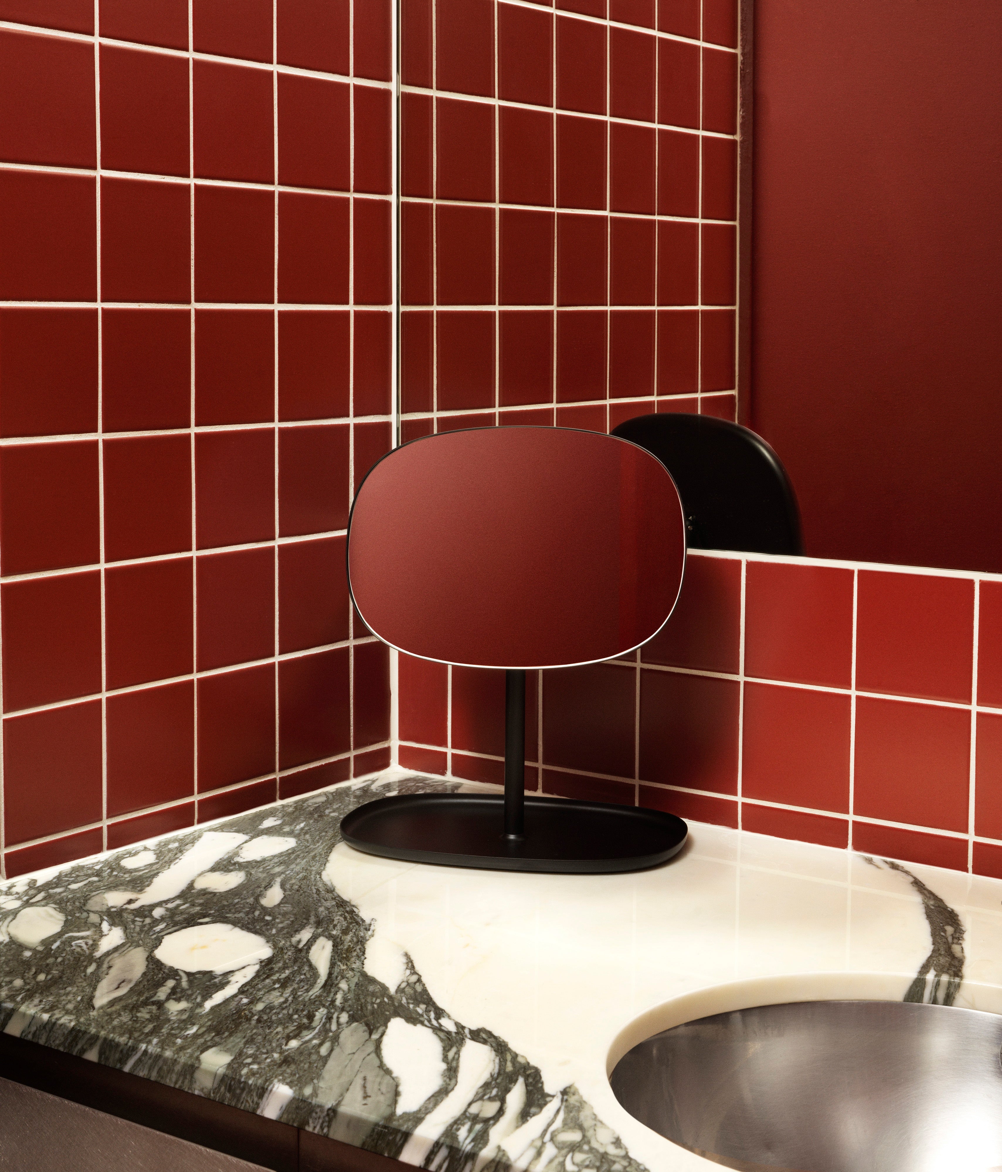 Lustro z podstawką FLIP czarny