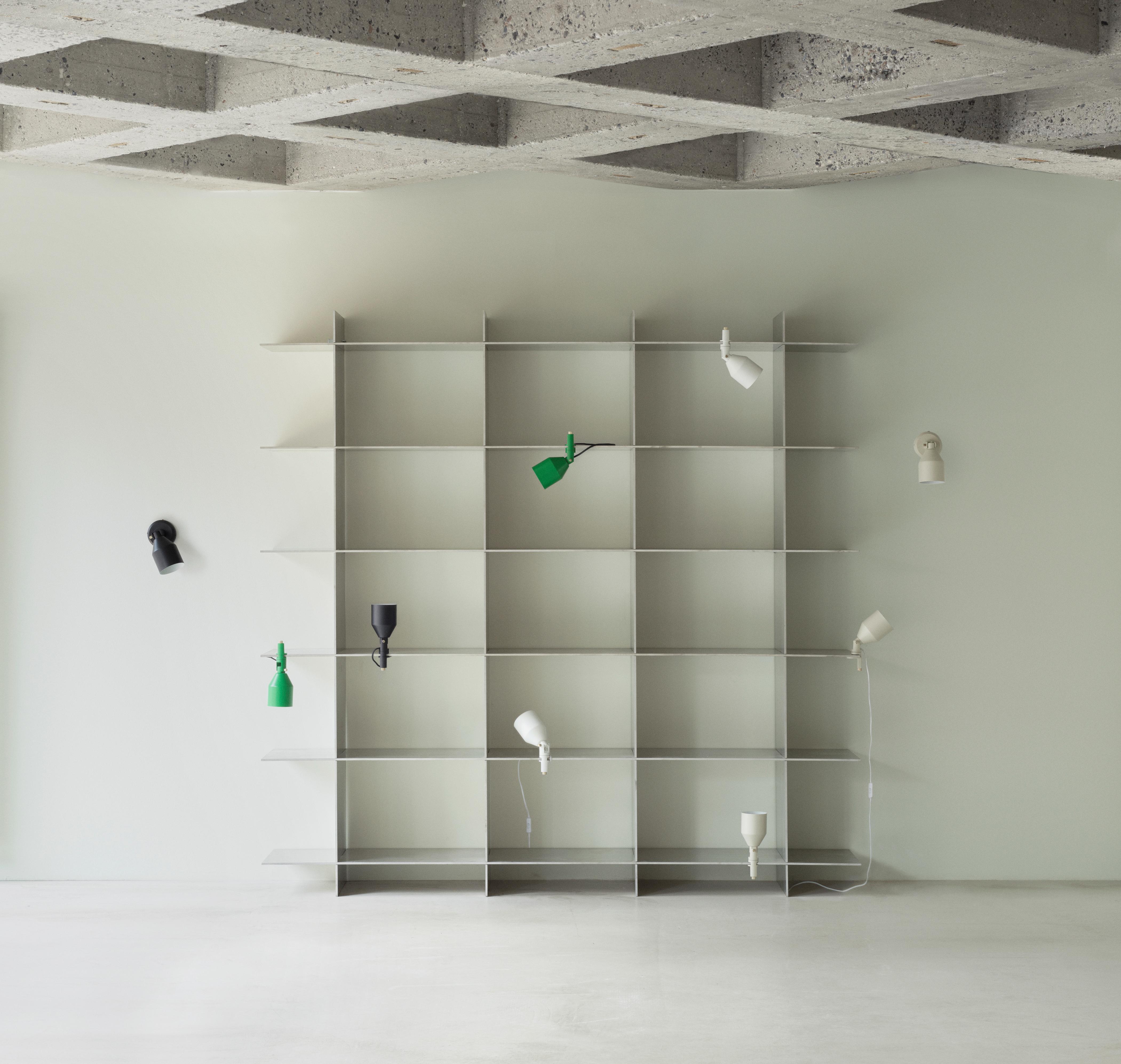 KLIP wall lamp warm gray