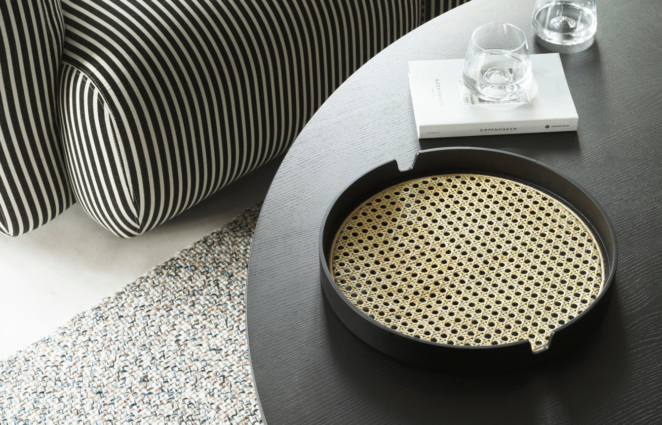 Black salon tray with rattan