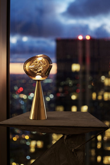 Přenosná lampa MELT zlatá