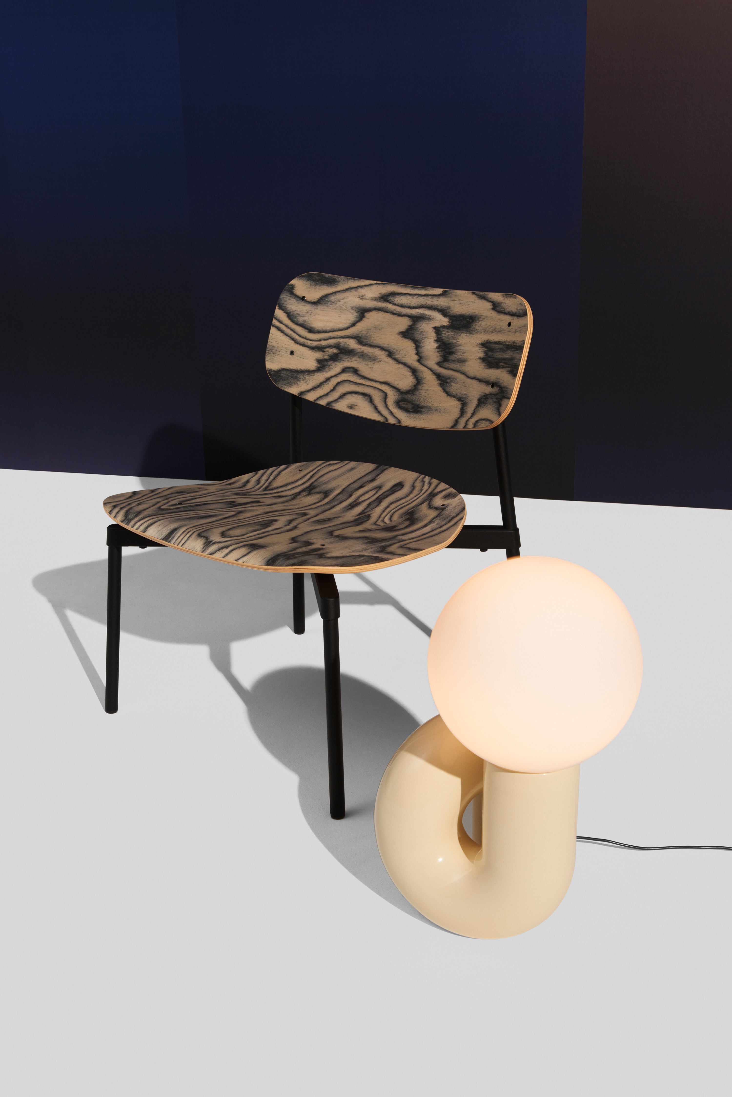 NEOTENIC vanilla table lamp