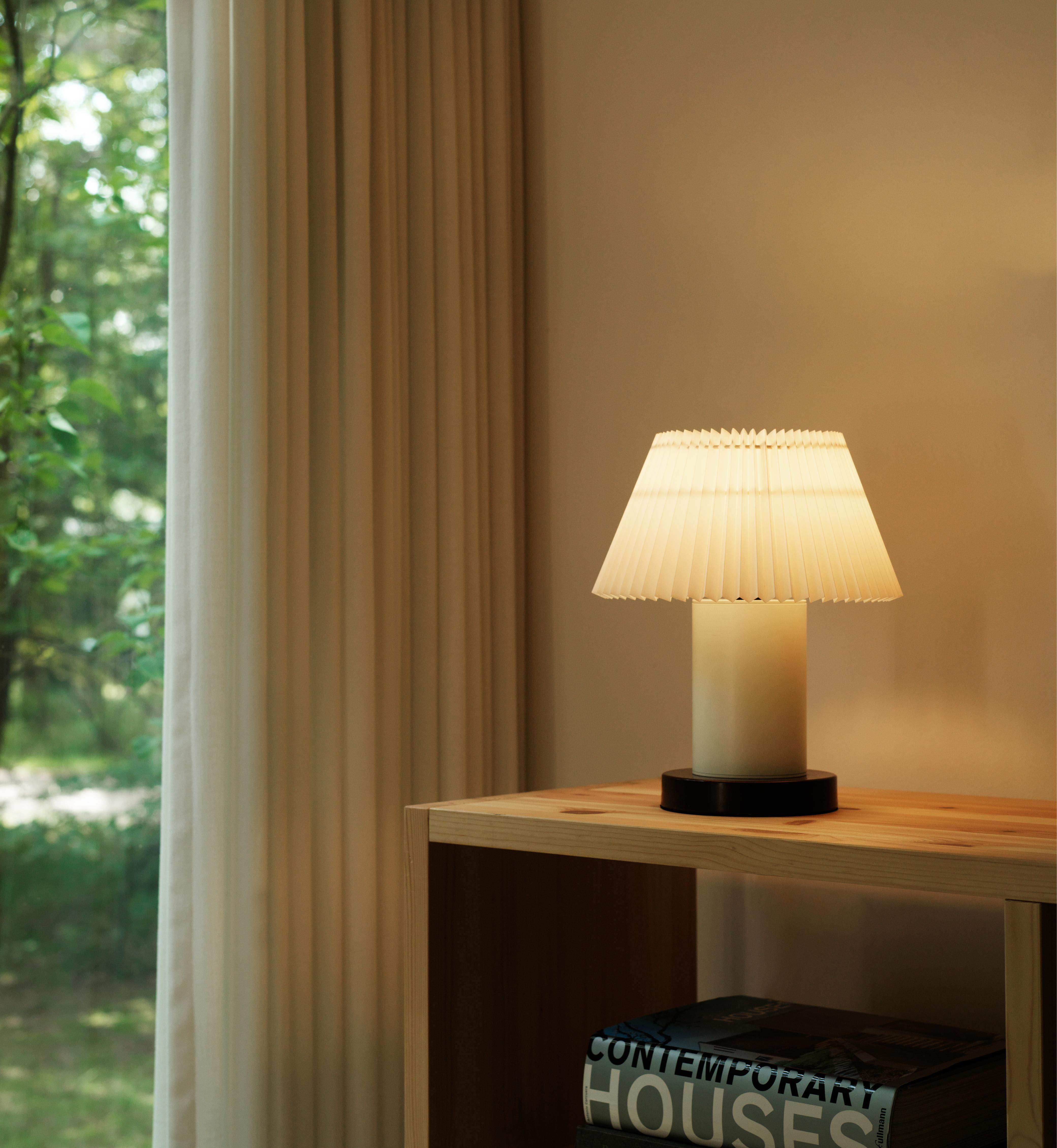 CELLU table lamp white with brown base