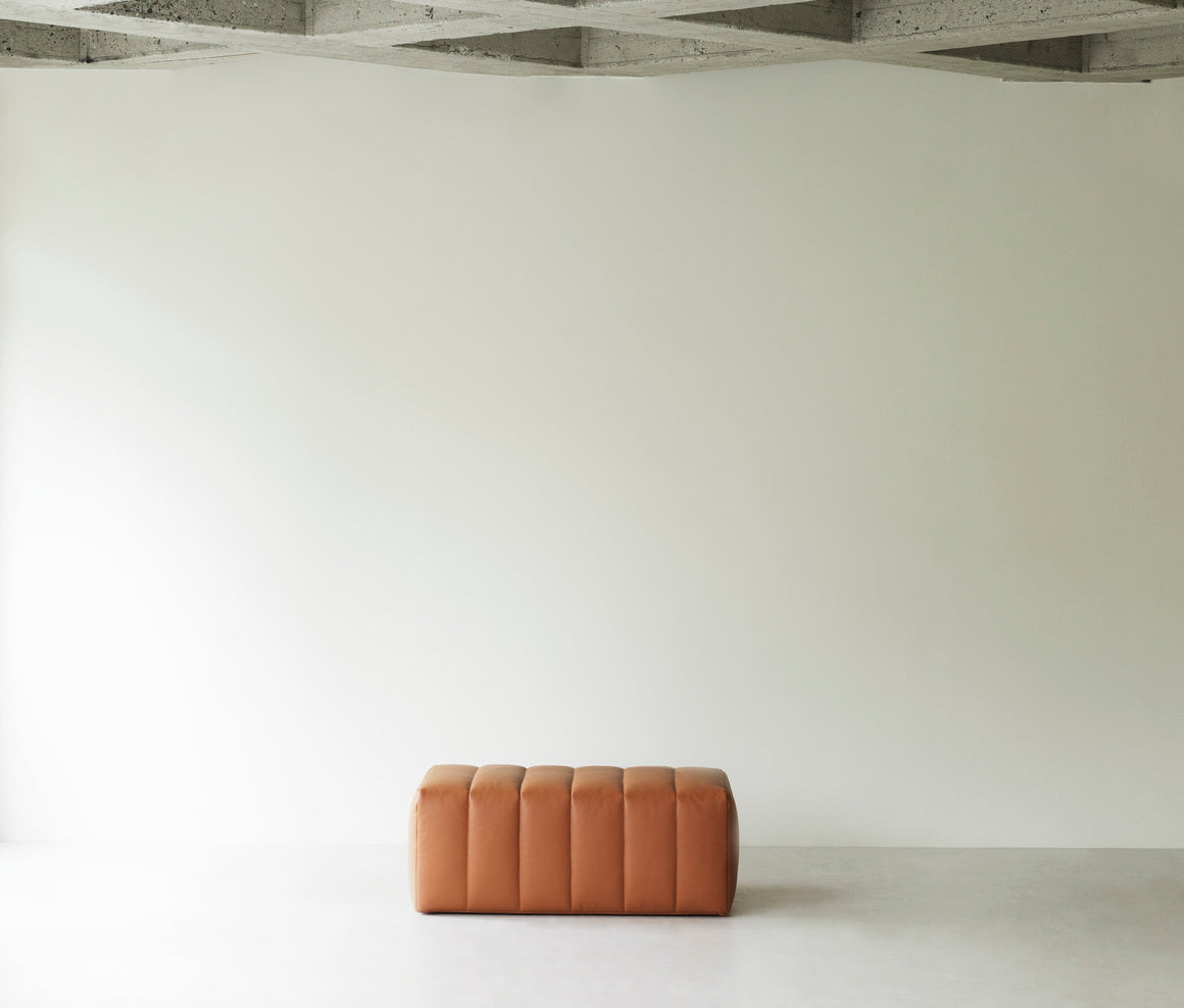 Puf SCENE čalouněný