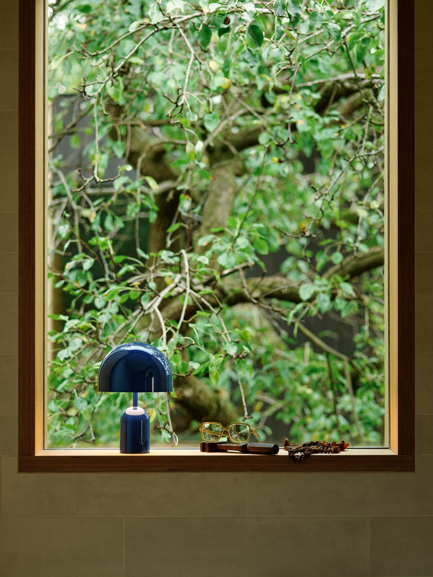 Přenosná stolní lampa BELL modrá