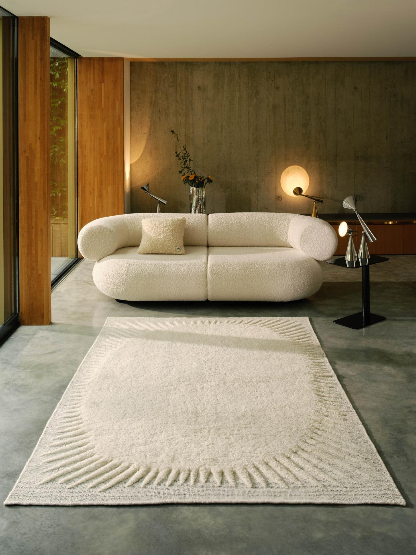 EDGY cream rug