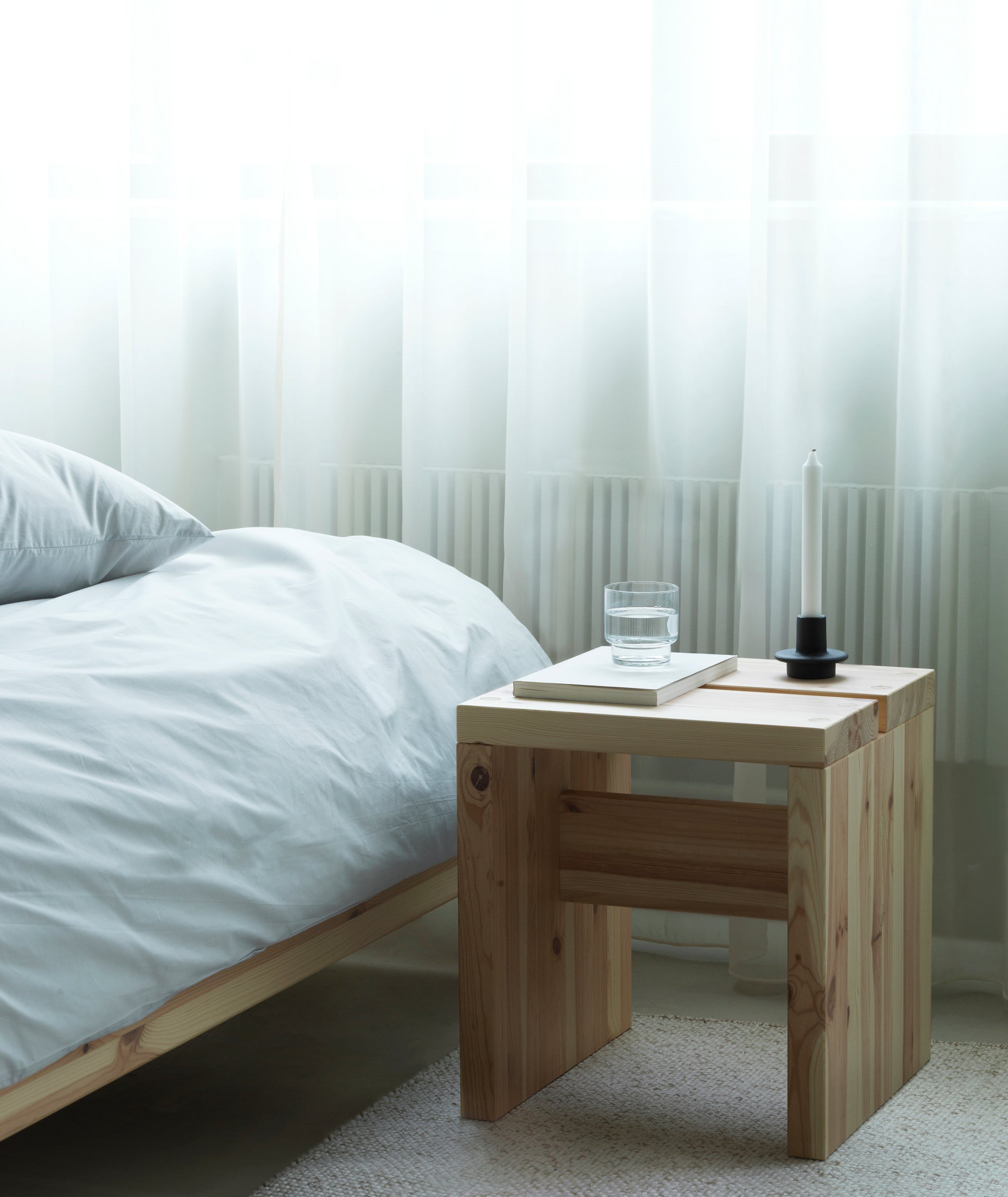 Stolek STRETCH borovice