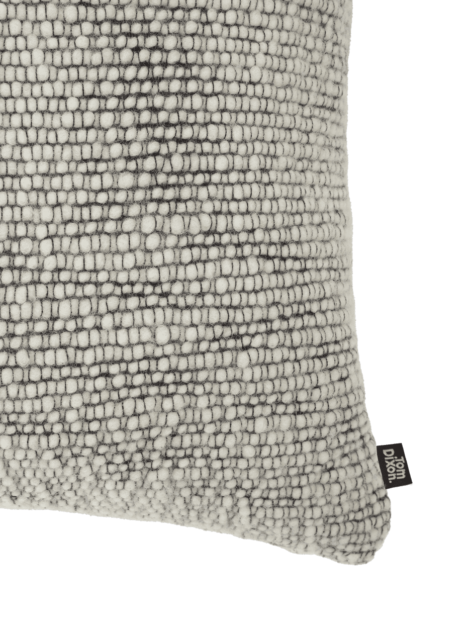 Polštář THREAD krémový s černým