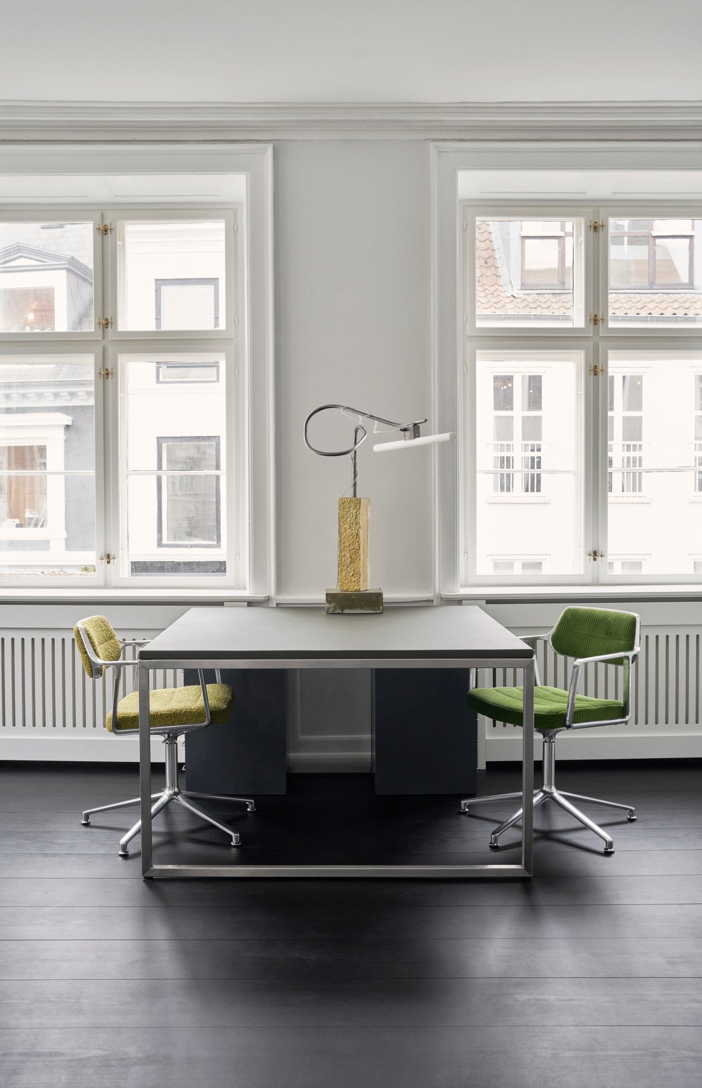 Office chair 453+ black leather with black metal base