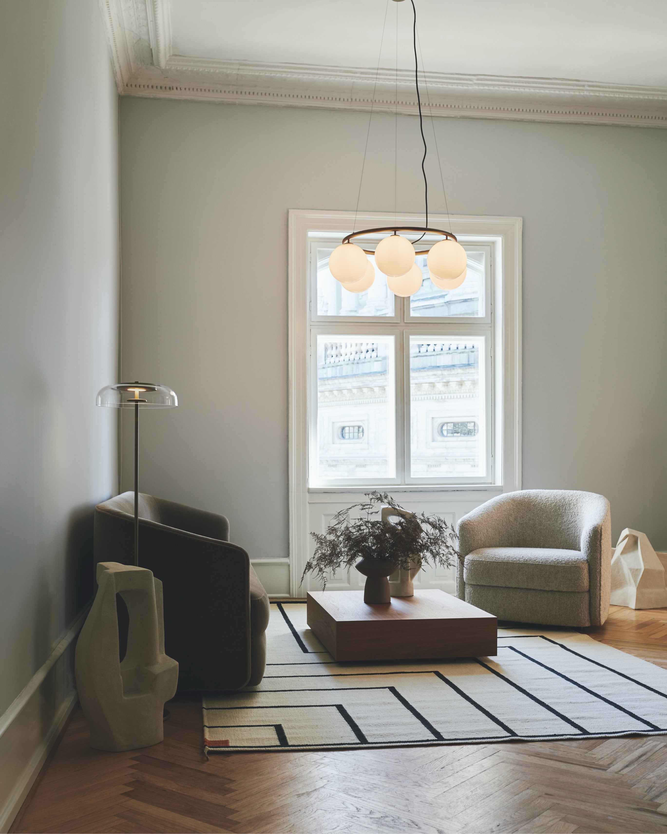 Stojací lampa BLOSSI zlatá s průhledným sklem