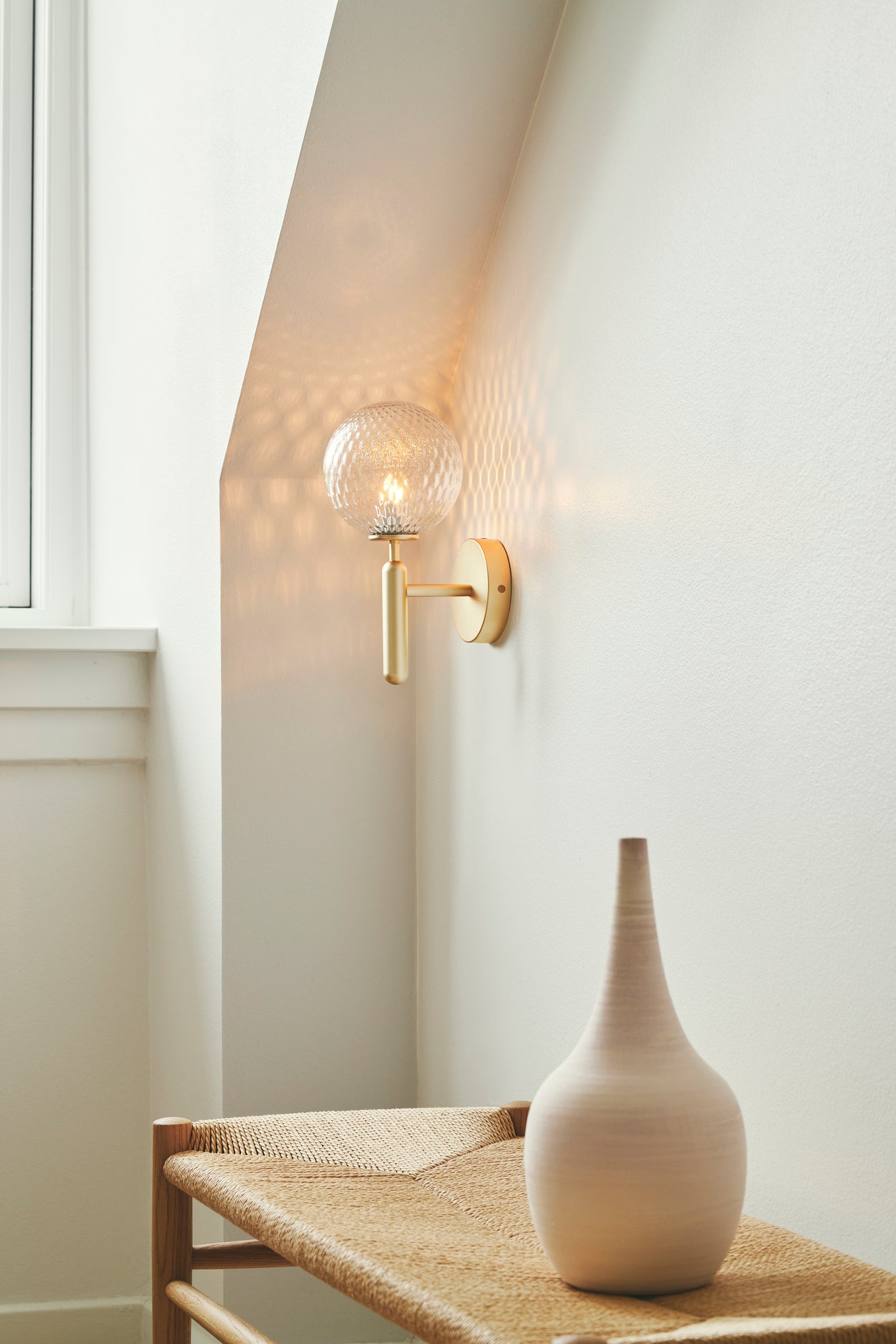 Nástěnná lampa MIIRA mosazná s transparentním sklem
