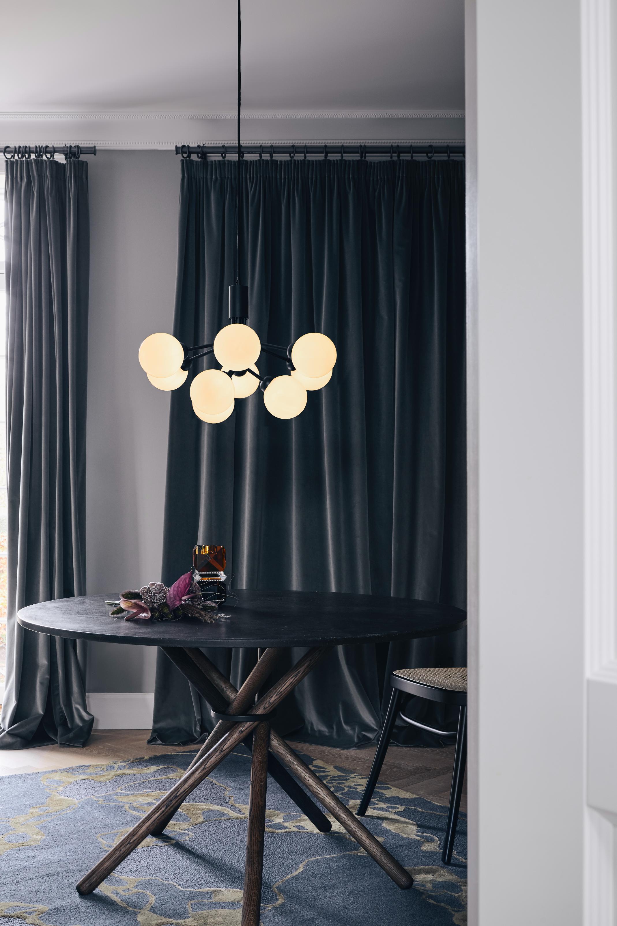 Lampa visící APIALES 9 černá s opálovým sklem
