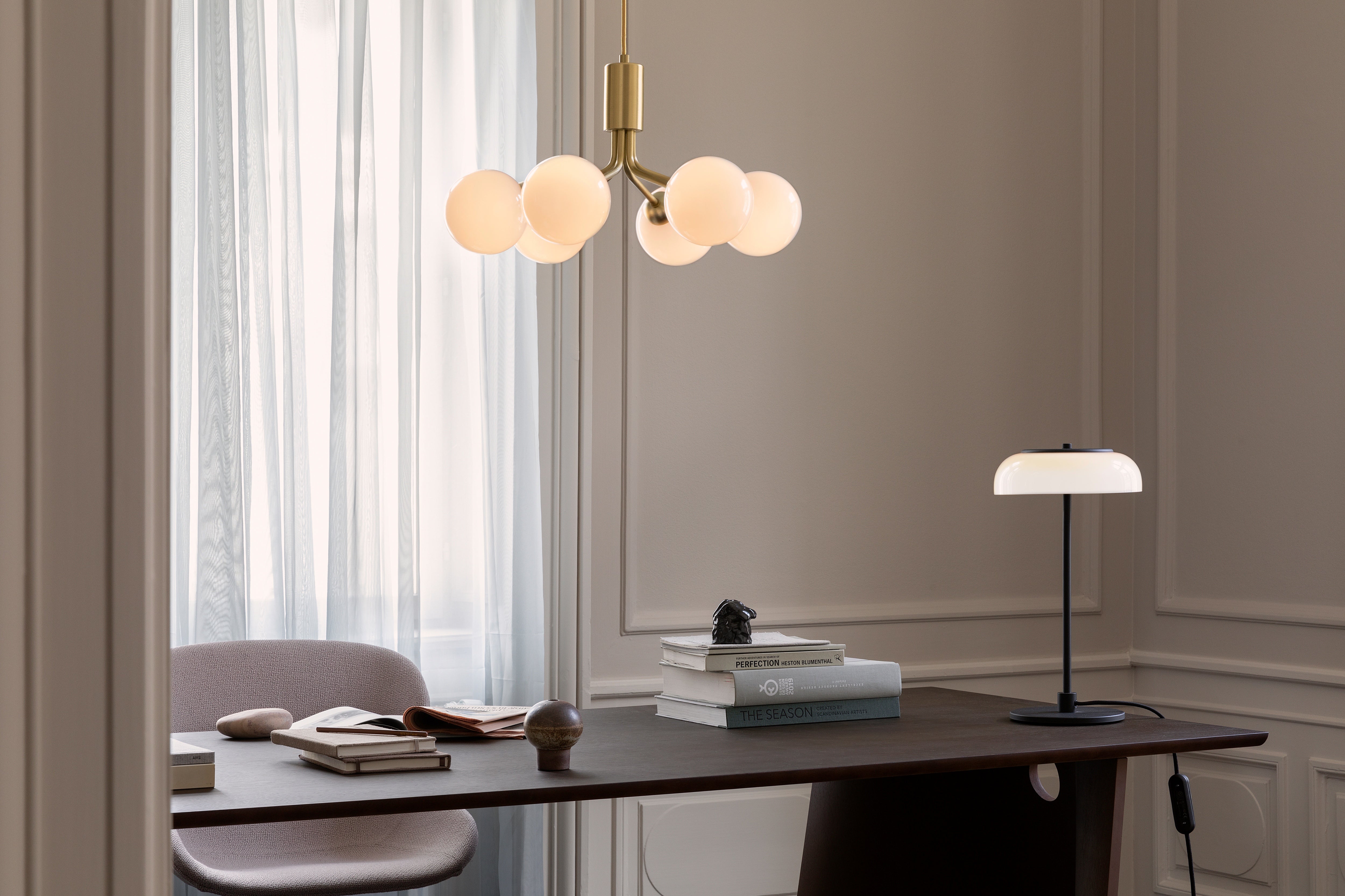 APIALES 6 Pendant Lamp in Brass with Opal Glass