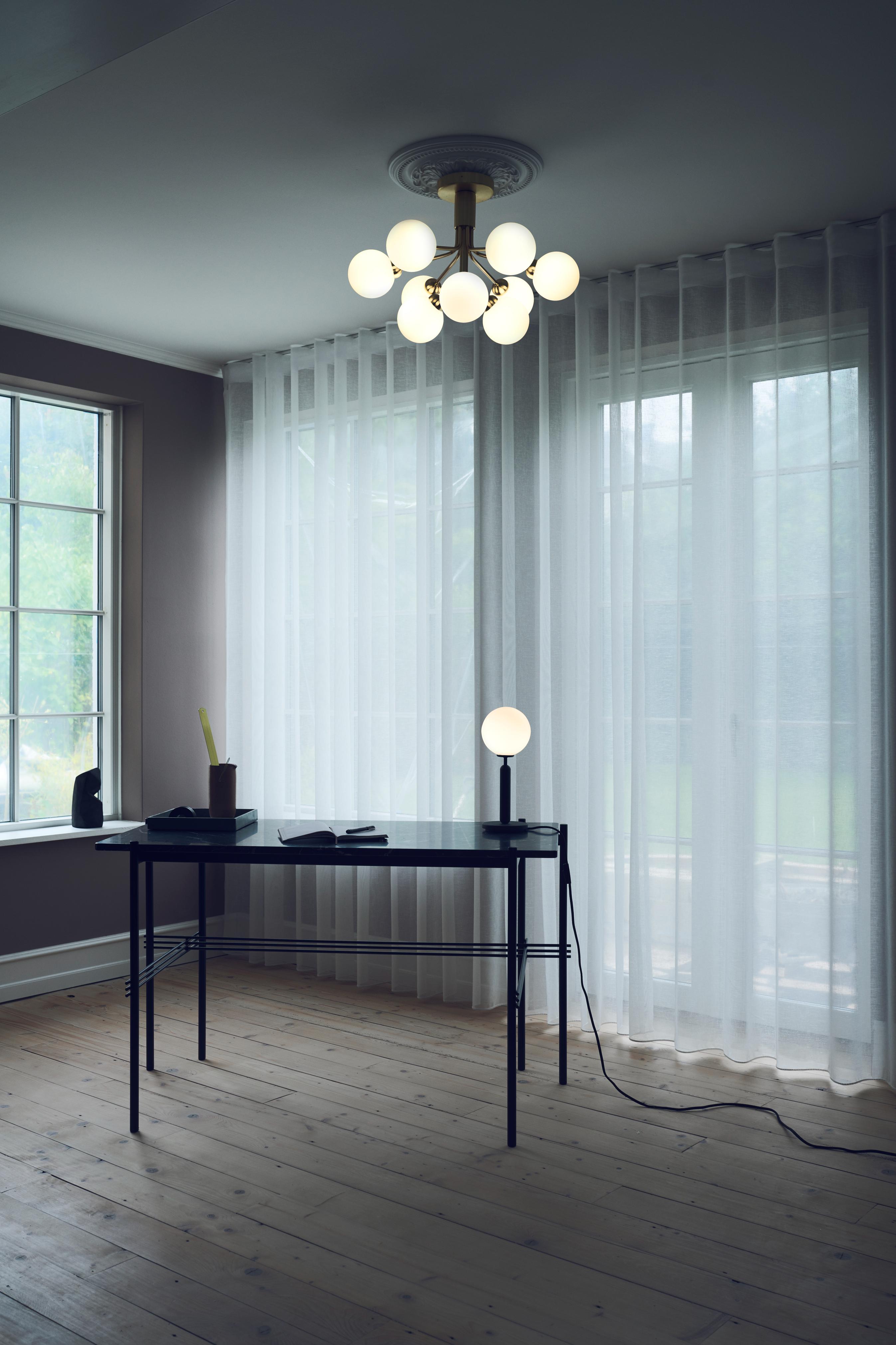 Lampa stropní APIALES 9 mosazná s opálovým sklem