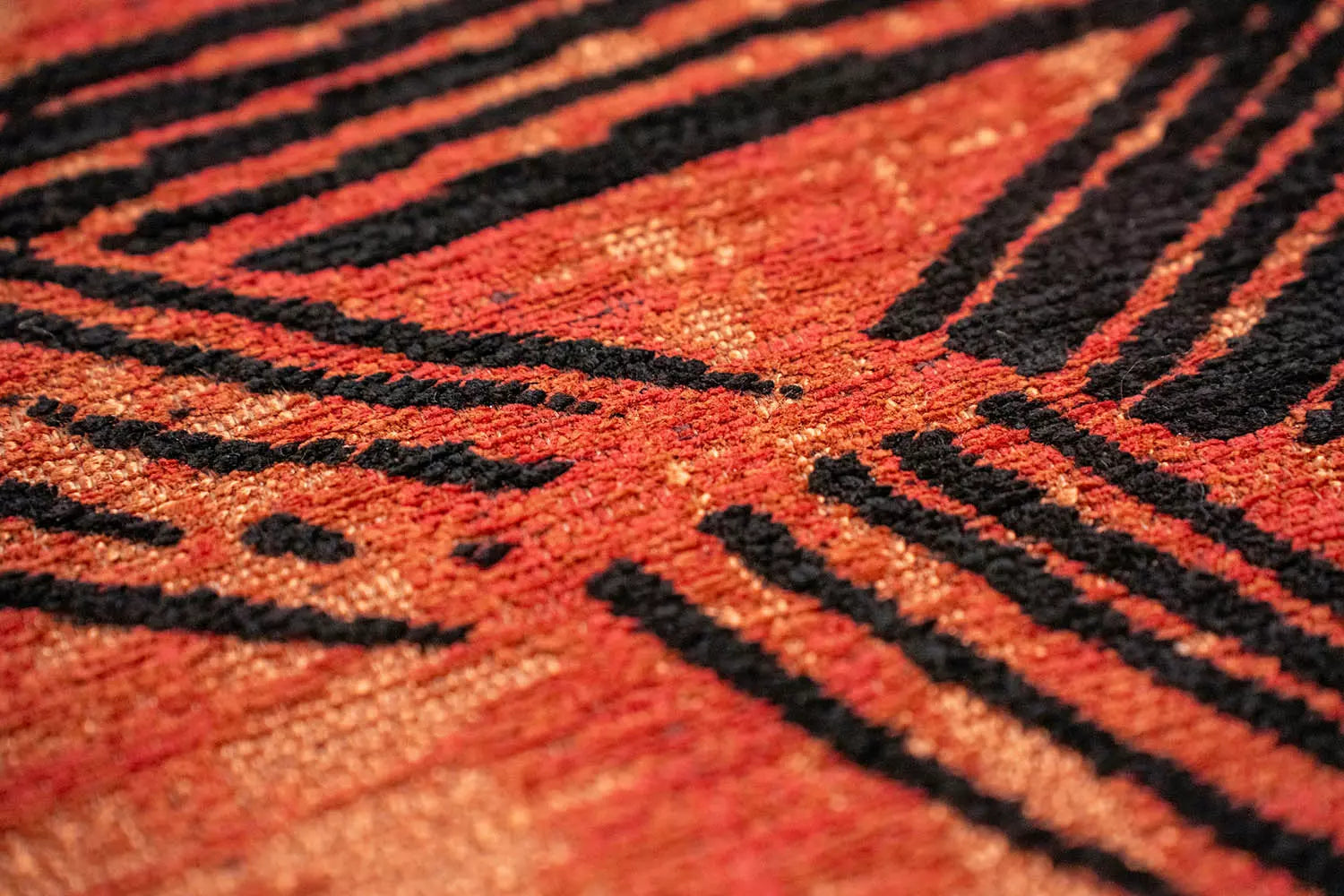 Round Carpet KANJI Orange with Black
